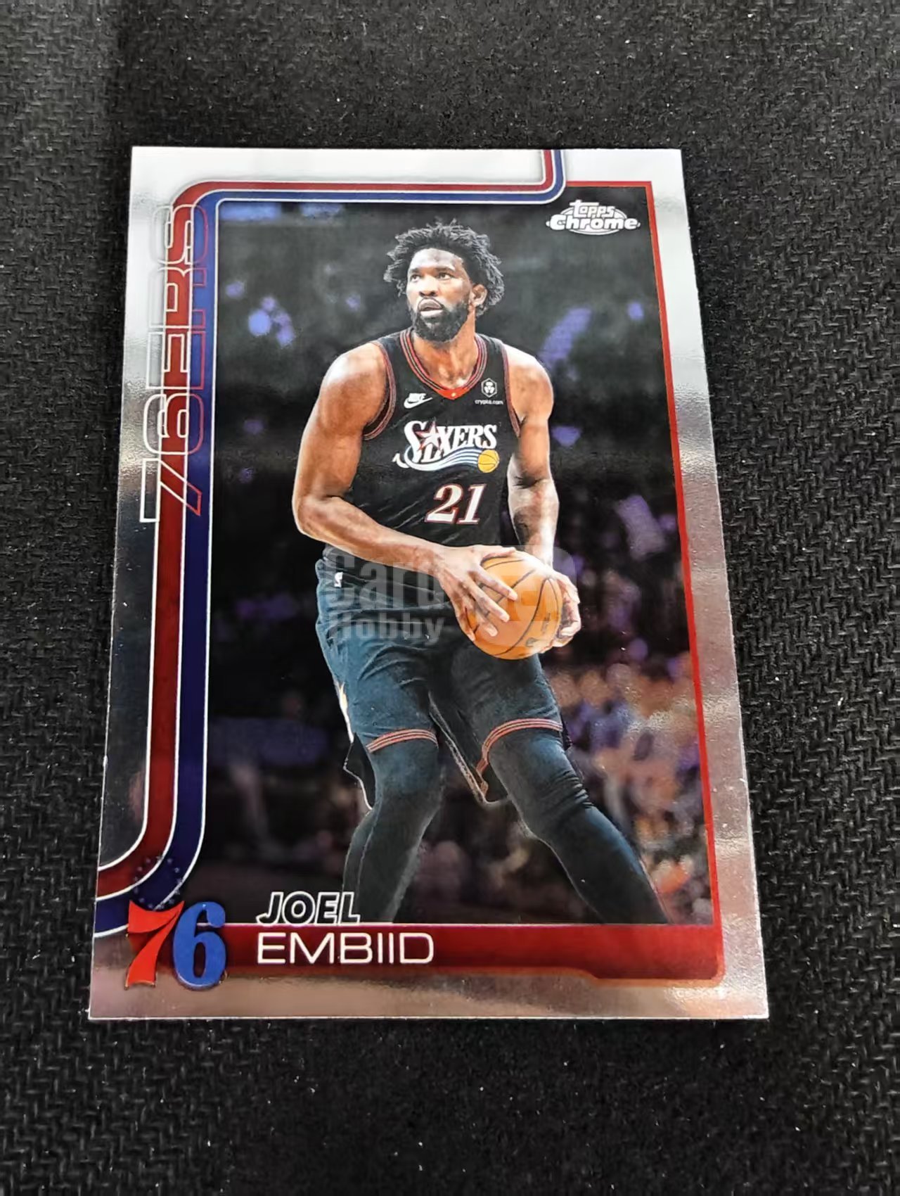2026 Topps Chrome Update Joel Embiid 76人 乔尔 恩比德 大帝 TCU 划痕 边角瑕疵 #42
