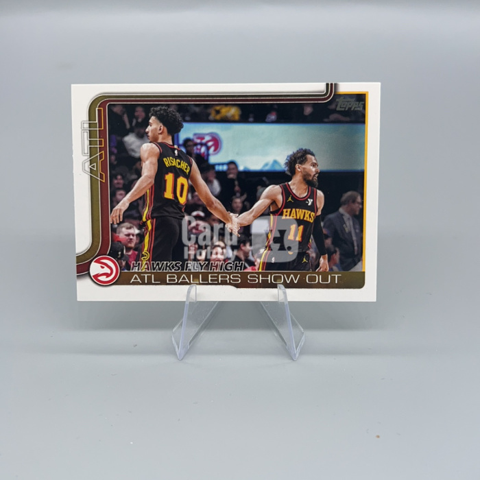 2025 Topps Topps Trae Young G2 【顺丰速运 只合并不累计】TOPPS 球队合照 老鹰 特雷 杨 里萨谢 base