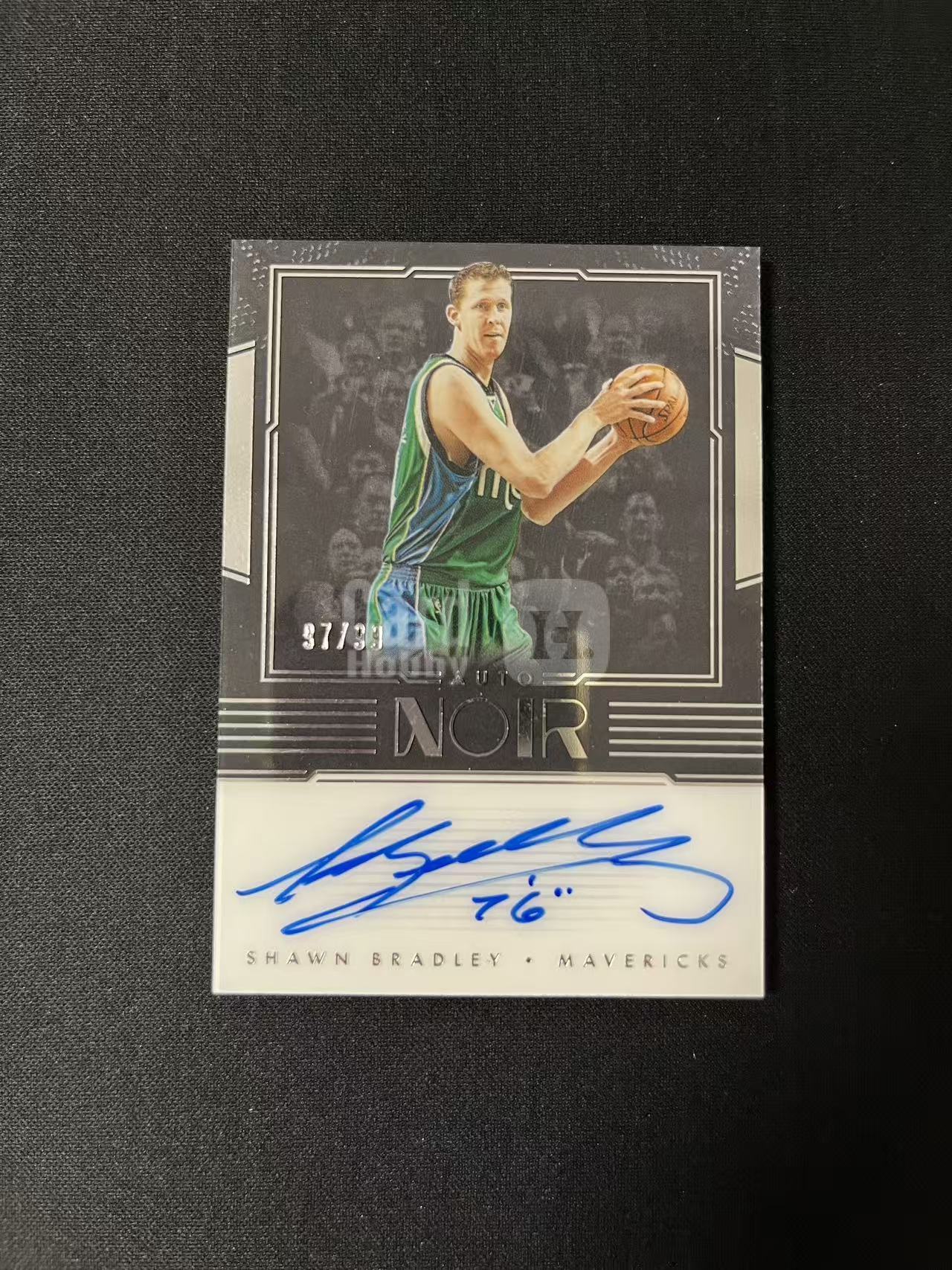2017-18 白羊代卖 Panini Noir Shawn Bradley 诺尔 肖恩 布拉德利 99编 卡签 签字 独行侠 卡品如图 「教主13」