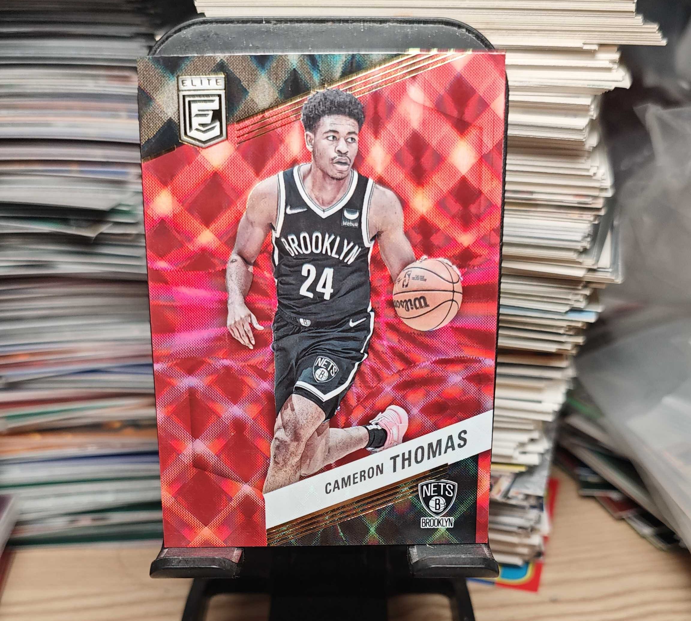 2022-23 Panini Elite Cameron Thomas 小火車托馬斯，精英中國結折，實卡好看，專收必備，卡品瑕疵如圖