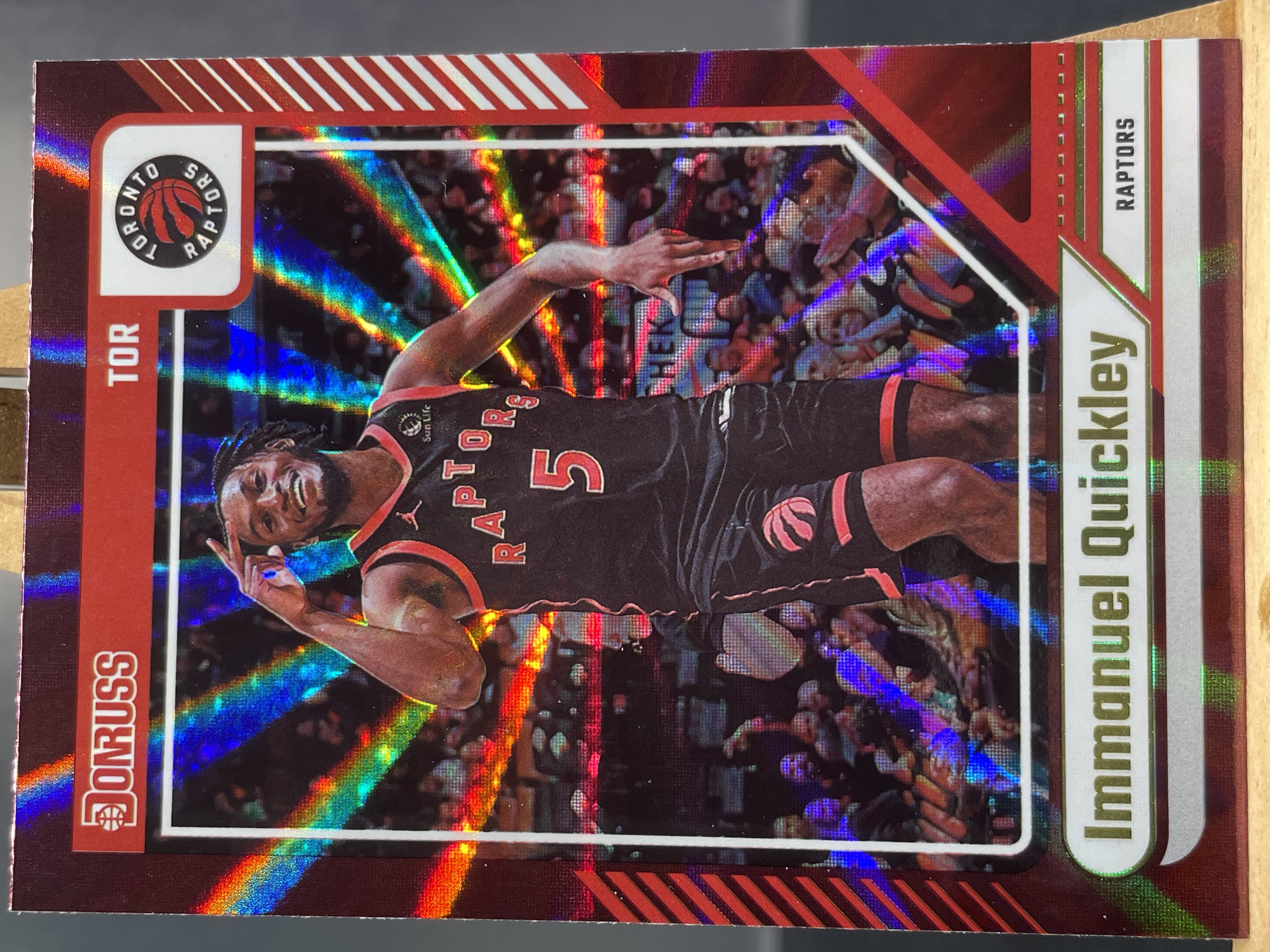 (B8) 2024-25 PANINI 杜蕾斯 系列 佛光折 伊曼纽尔 奎克利 猛龙 实卡好看 收藏凑套必备 卡品如图 !!!