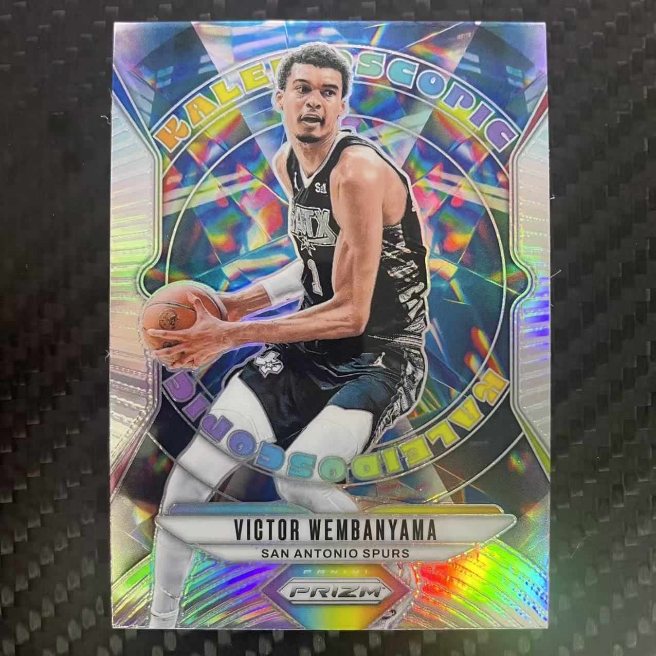 2024-25 Panini Prizm Victor Wembanyama 【杰克森拍卖】维克托 文班亚马 马刺 Kaleidoscoric特卡 银折