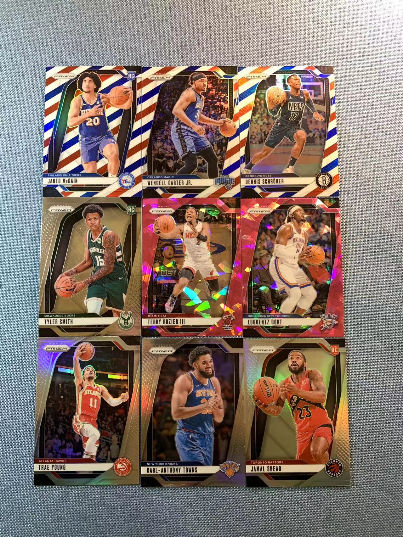 (詹叔代拍)2024-25 Panini Prizm Jared McCain RC pz 新秀 贾里德 麦凯恩 三色折 特雷杨 谢德等 银折 一图多张打包 顺丰寄付 i3