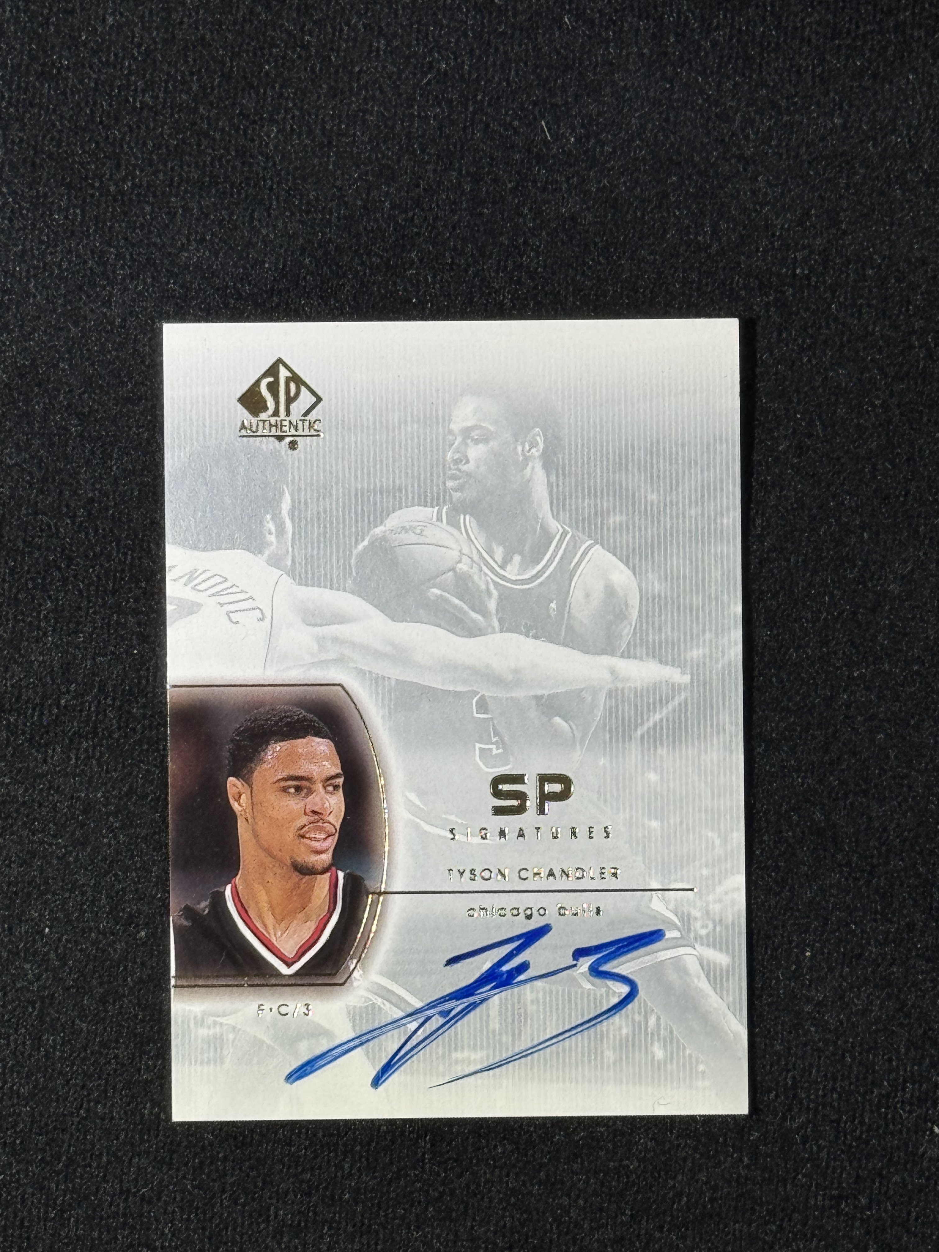2003 Upper Deck SP Authentic Tyson Chandler RC 【扎克代卖】UD 公牛新秀 拳王 泰森 钱德勒 卡签 实卡好看 瑕疵如图 福盒 猪脚饭