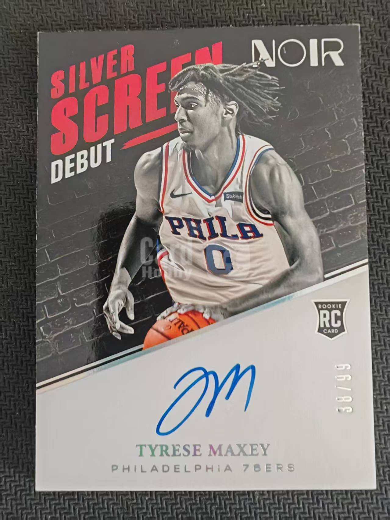 「钢炮拍卖」2020-21 Panini Noir 诺尔 Tyrese Maxey 泰雷塞 泰瑞斯 马克西 76人 新秀 RC 签字 卡签 荧幕首秀签 99编 G