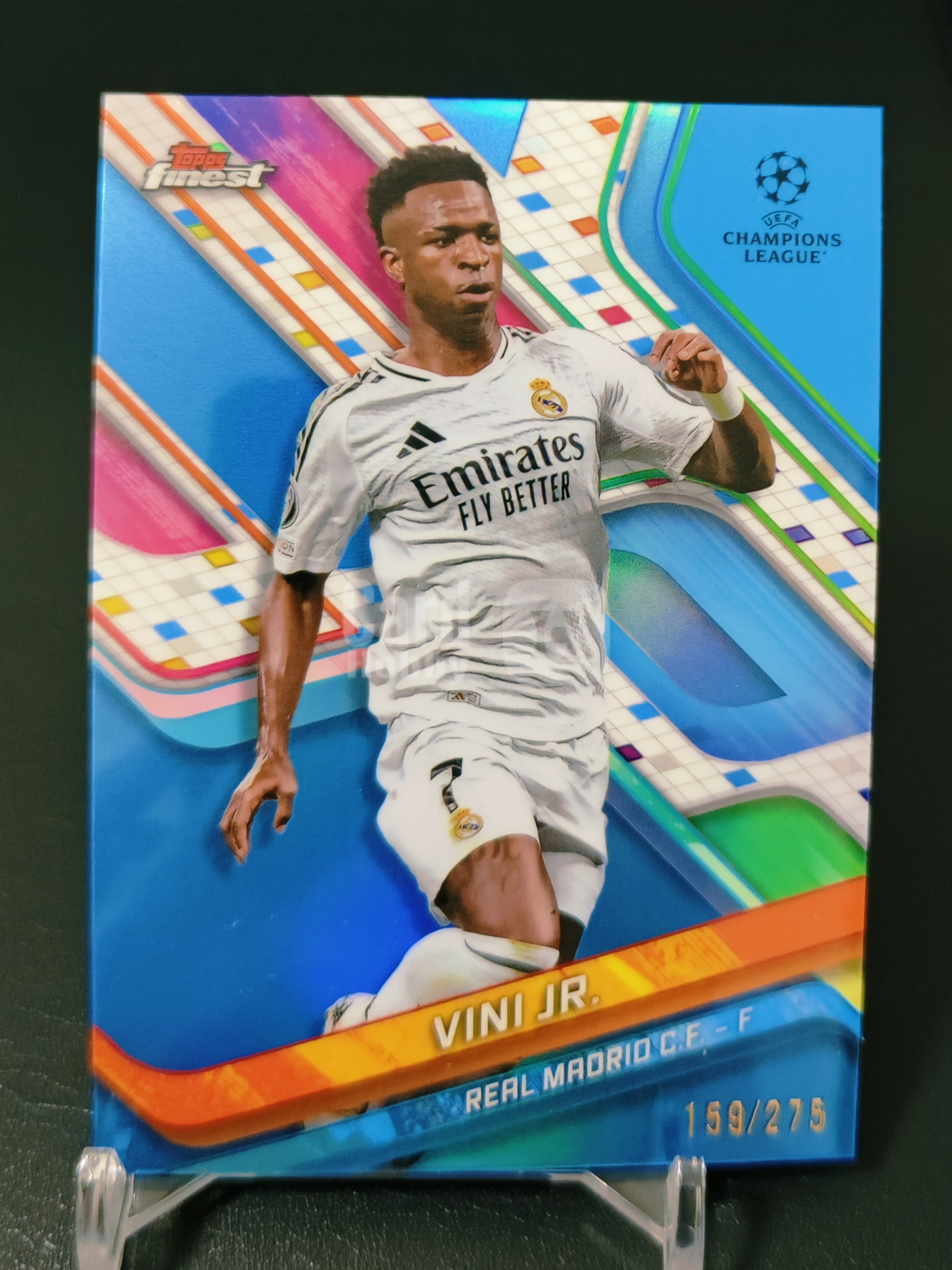 2025 Topps Finest 维尼修斯 皇马 蓝色彩虹折射平行159/275限量