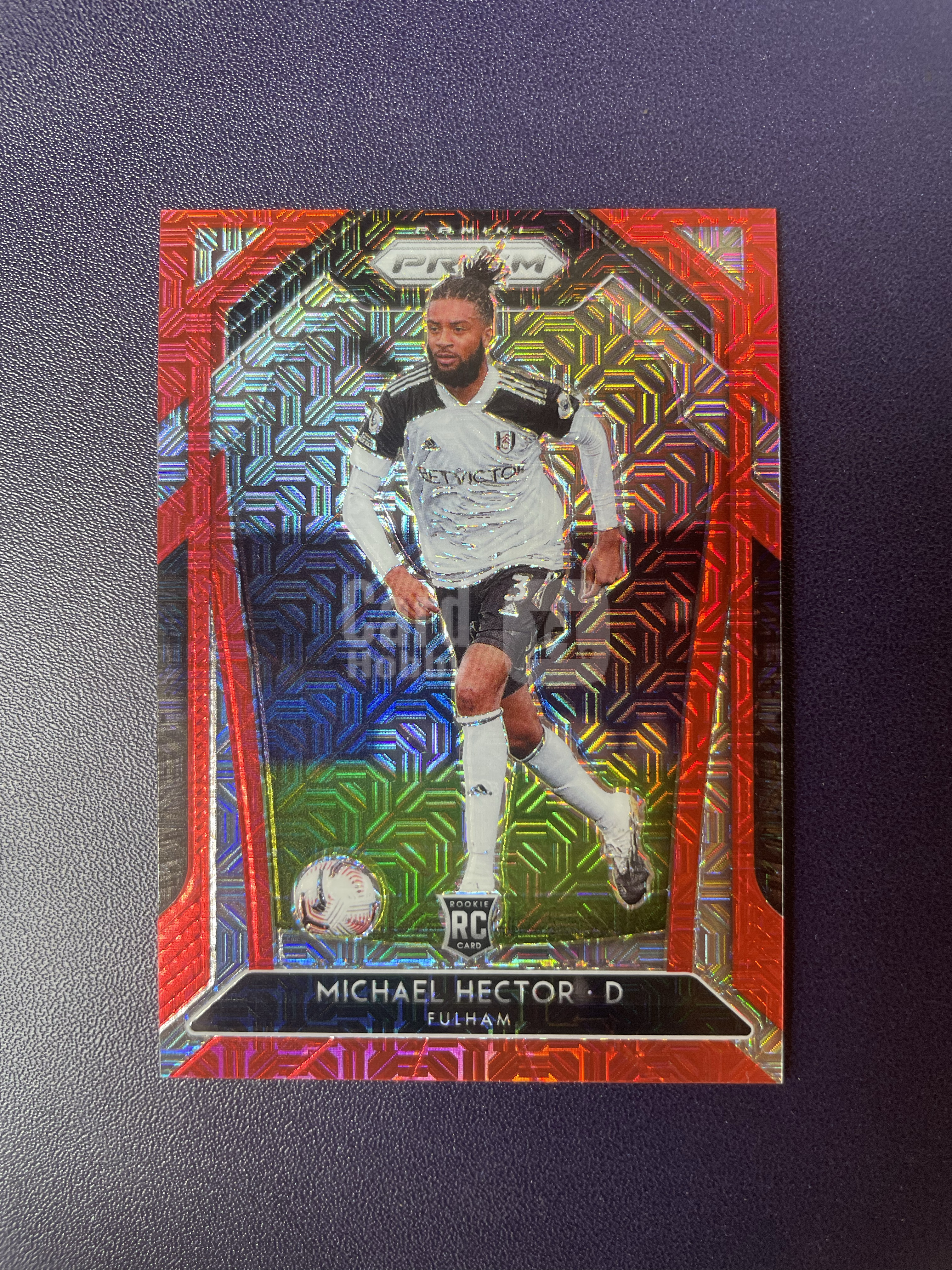 2020-21 PANINI PRIZM 英超PZ 富勒姆 RC 新秀 赫克托 MICHAEL HECTOR /135编 红mojo折 折射 细节如图 小张