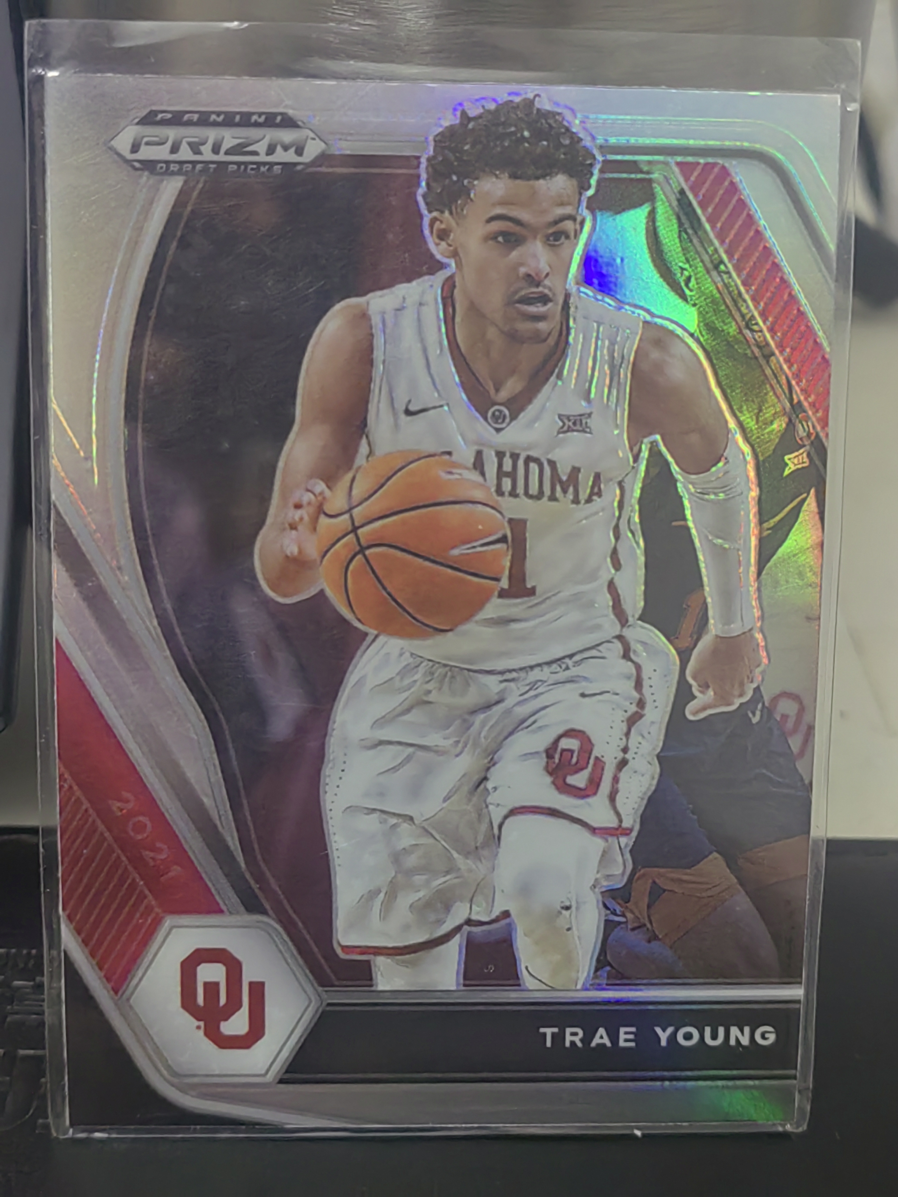 2021 Panini Prizm Draft Picks Trae Young PZ 银折 大学 特雷 杨 篮 白边白角 不保卡品 卡品如图