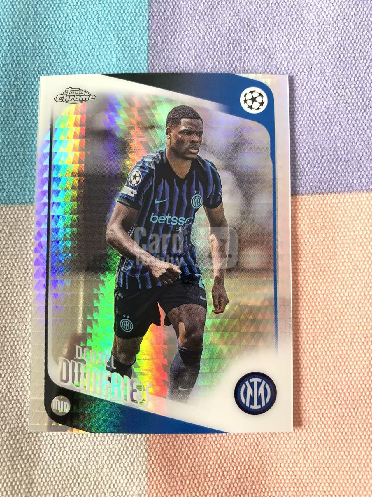 2026 Topps Chrome Denzel Dumfries 欧战Topps 国米 国际米兰 皇马新援 邓弗里斯 银棱镜折 折射 雯雯