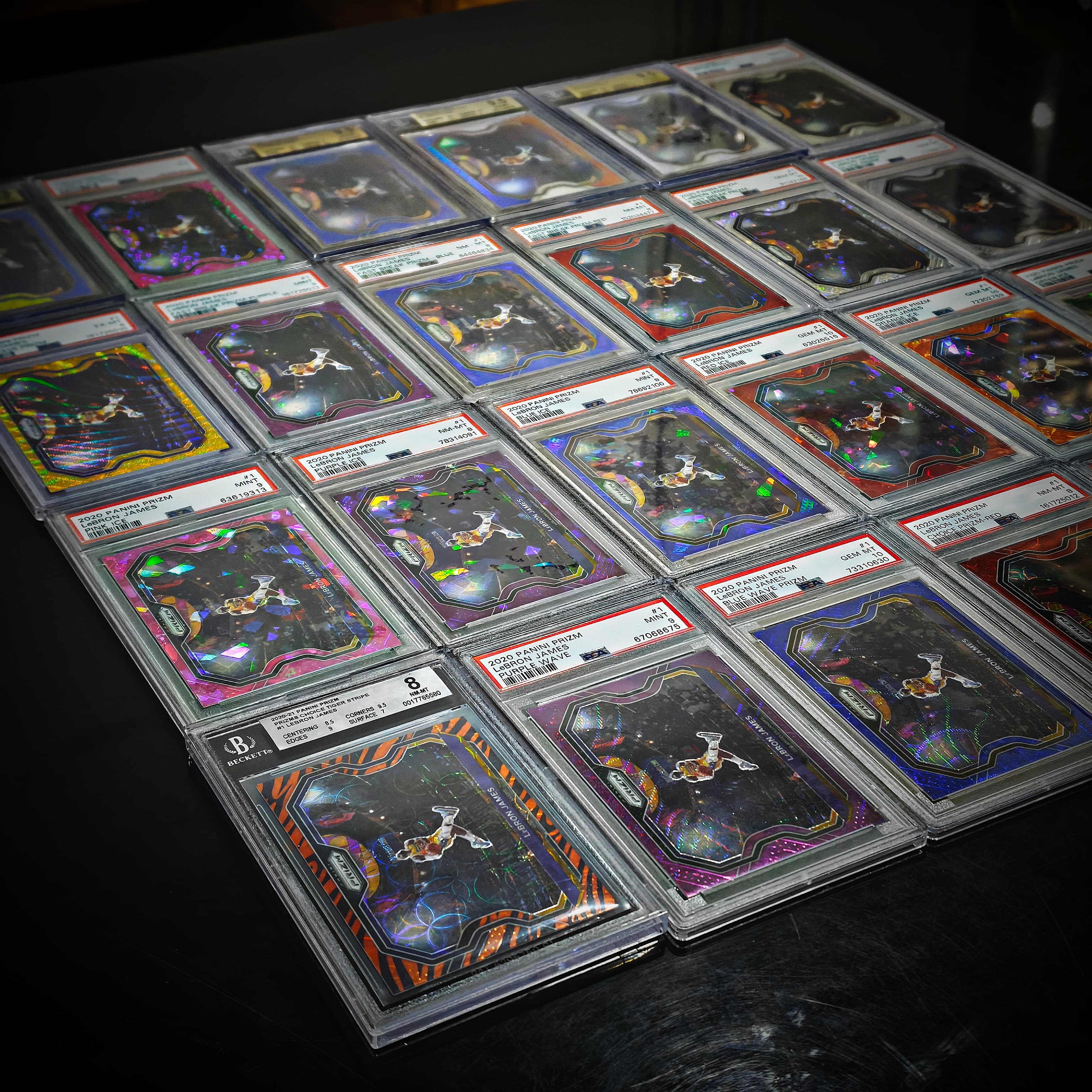 【战斧精品】2020-21 Prizm 勒布朗詹姆斯 LeBron James 经典剪刀脚 湖人 彩虹套折射 42编49编60编75编88编125编175编 虎皮折SSP PSA10分7张 BGS金标9.5分3张 共25张见图|战斧南华S1