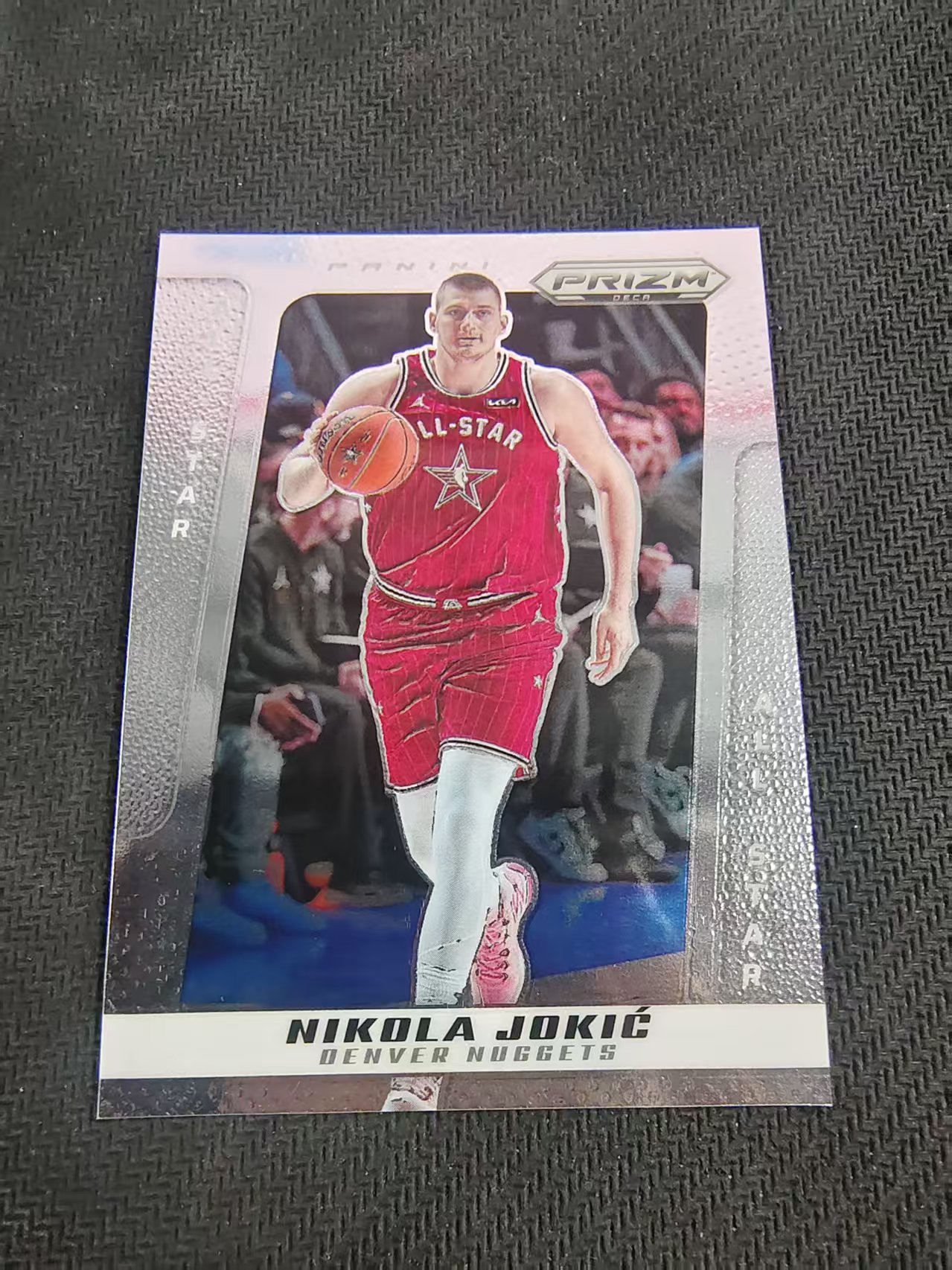 【可合并,不累计】2024-25 Panini Prizm Deca Nikola Jokic 复刻PZ 尼古拉 约基奇 约老师 掘金 全明星 划痕 边角瑕疵 #250