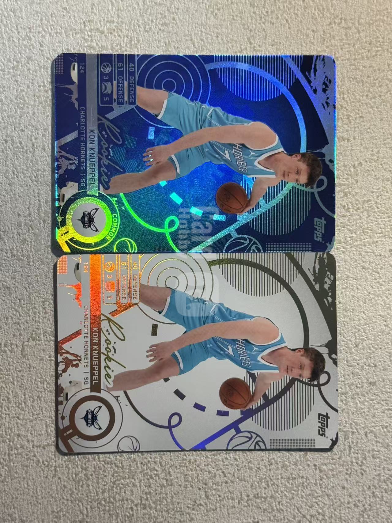 2025 Topps Match Attax Kon Knueppel RC 游戏版 黄蜂 新秀rc 克尼普尔 蓝折 白平行 折射 sp 2张打包 经典选图 收藏必备