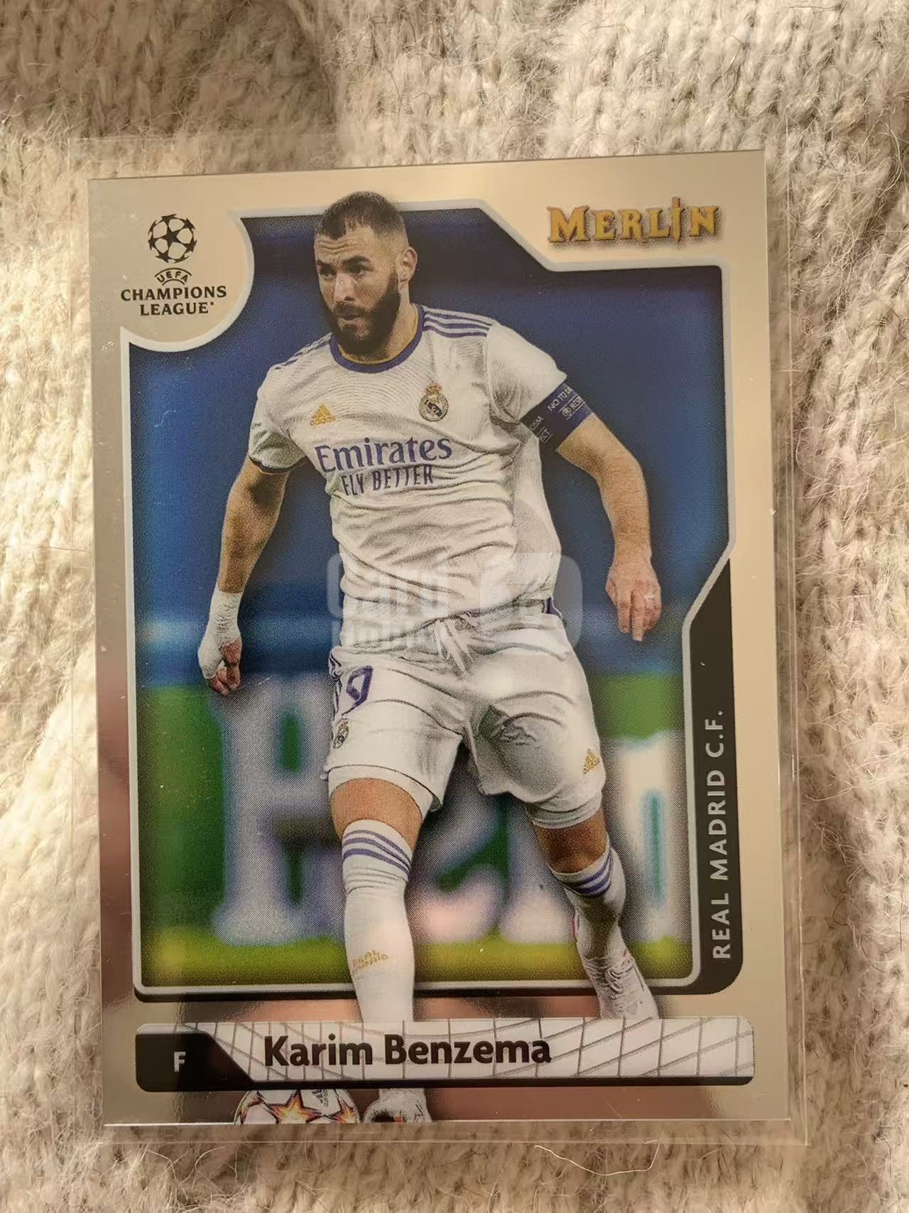 2024 Topps Merlin 欧冠 Karim Benzema 卡里姆・本泽马 - 皇马传奇前锋,金球奖得主,欧冠多次斩获关键进球,门前嗅觉敏锐,皇马欧冠王朝核心,凑套必备