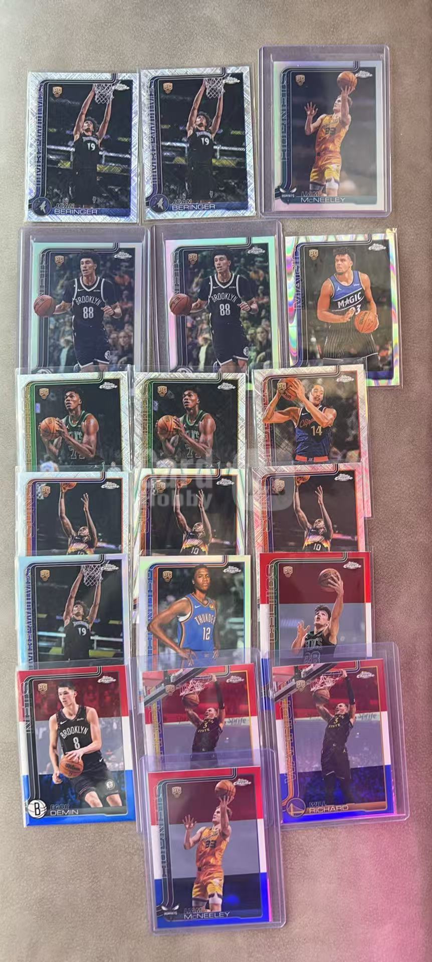 1252【330球星卡实体店代卖】2026 TOPPS Chrome Update TCU 利亚姆麦克尼利 马鲁阿奇 德明 彭达 索伯 贝兰热 等19张 新秀RC 折射 LOT(UK23)