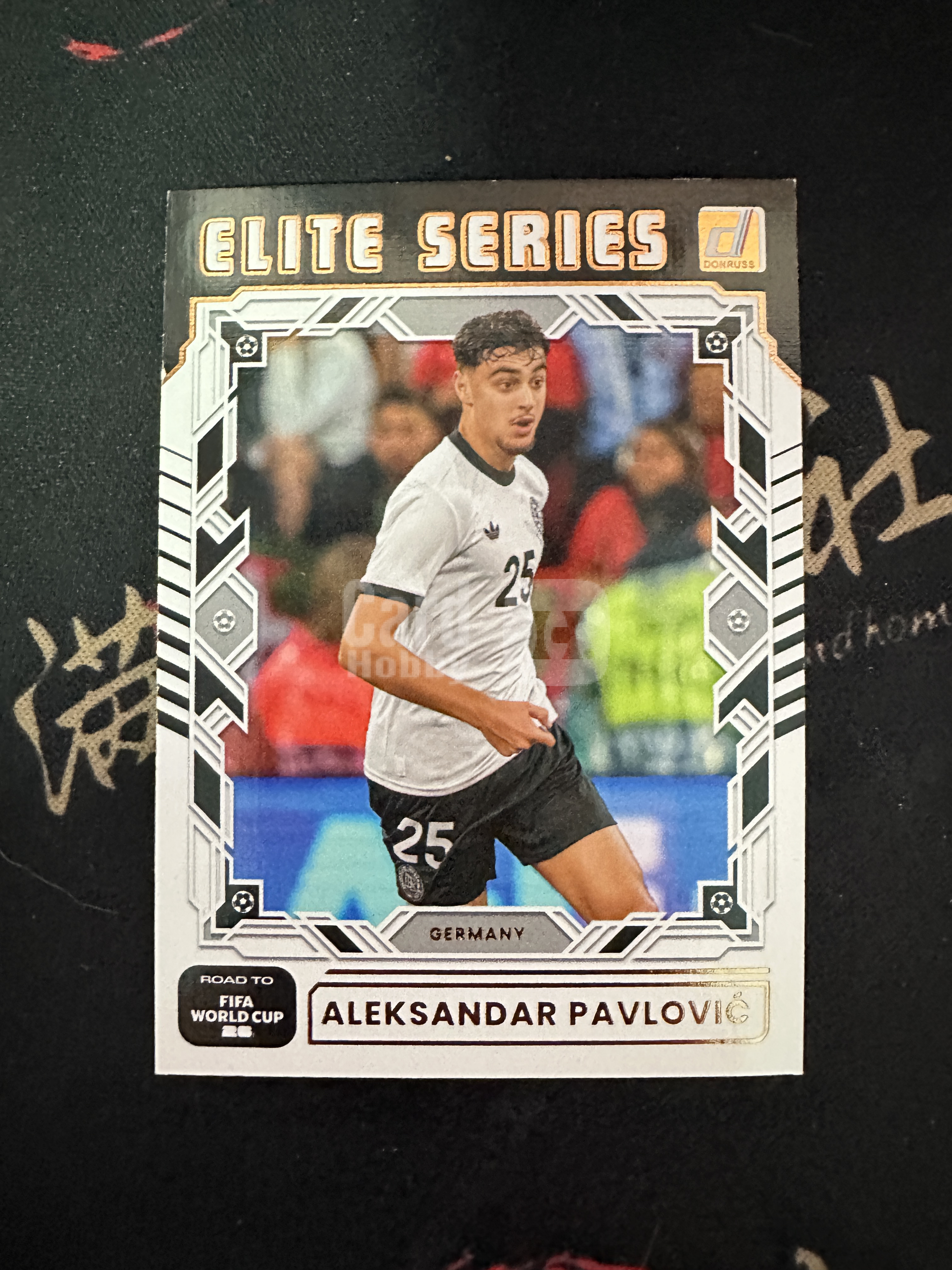 2025-26 Panini Donruss Pavlovic （满意卡社）帕尼尼 杜蕾斯 FIFA 2026世界杯之路 精英 特卡 铜平行 德国 帕夫洛维奇 德甲 拜仁慕尼黑 实卡精美 卡品如图