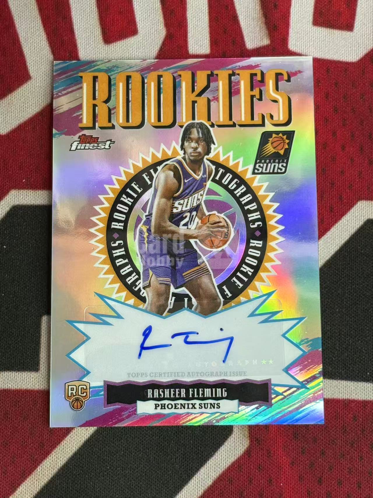 2025-26 TOPPS FINEST RASHEER FLEMING 太阳 新秀RC 拉希尔弗莱明 签字卡 新秀签 银折 折射 专收凑套必备【烂臭嘴拍卖】