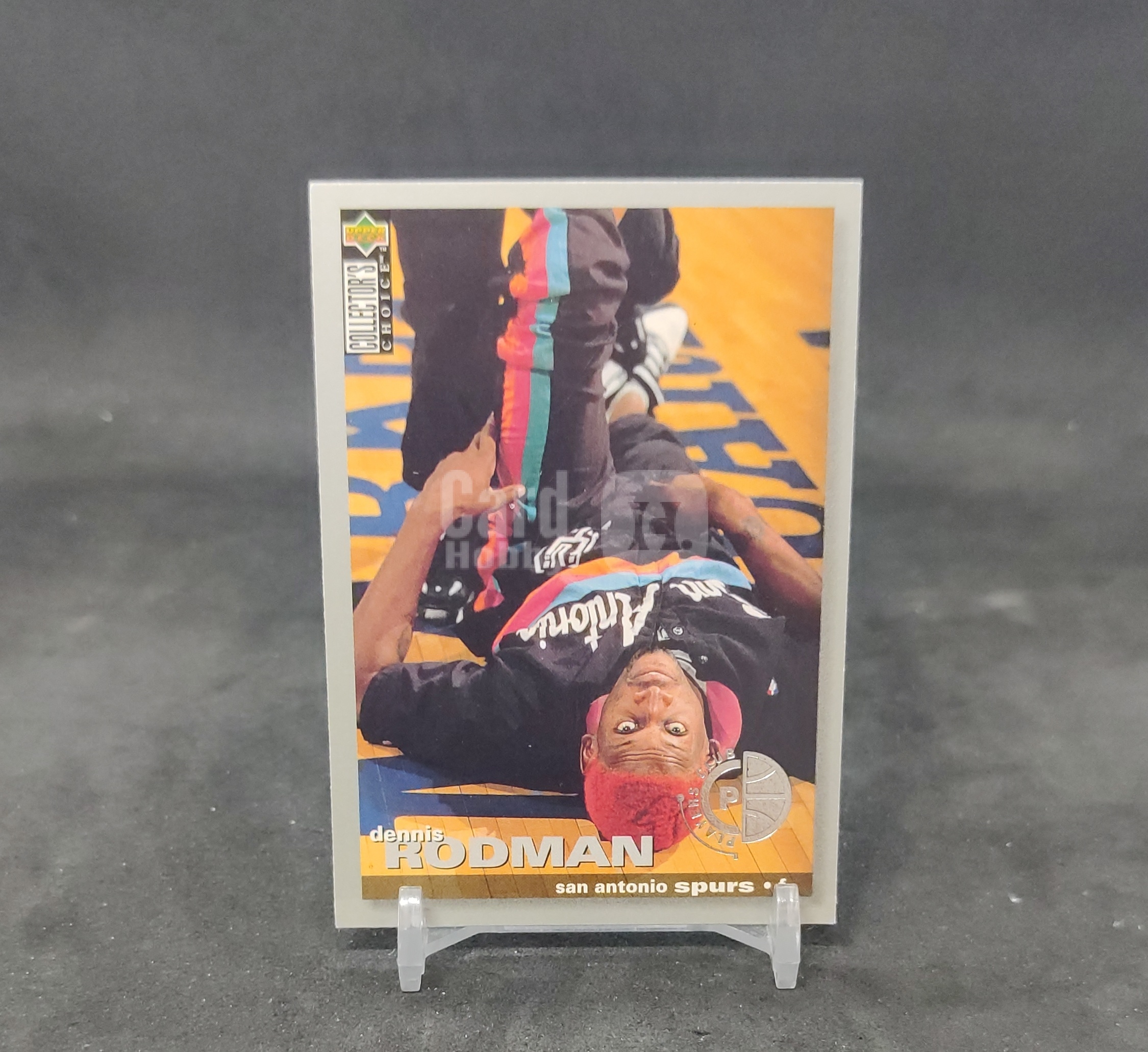 【DC拍卖】7.14 1995-96 Upper Deck 丹尼斯罗德曼 Dennis Rodman base #10 马刺 躺地经典写真老卡