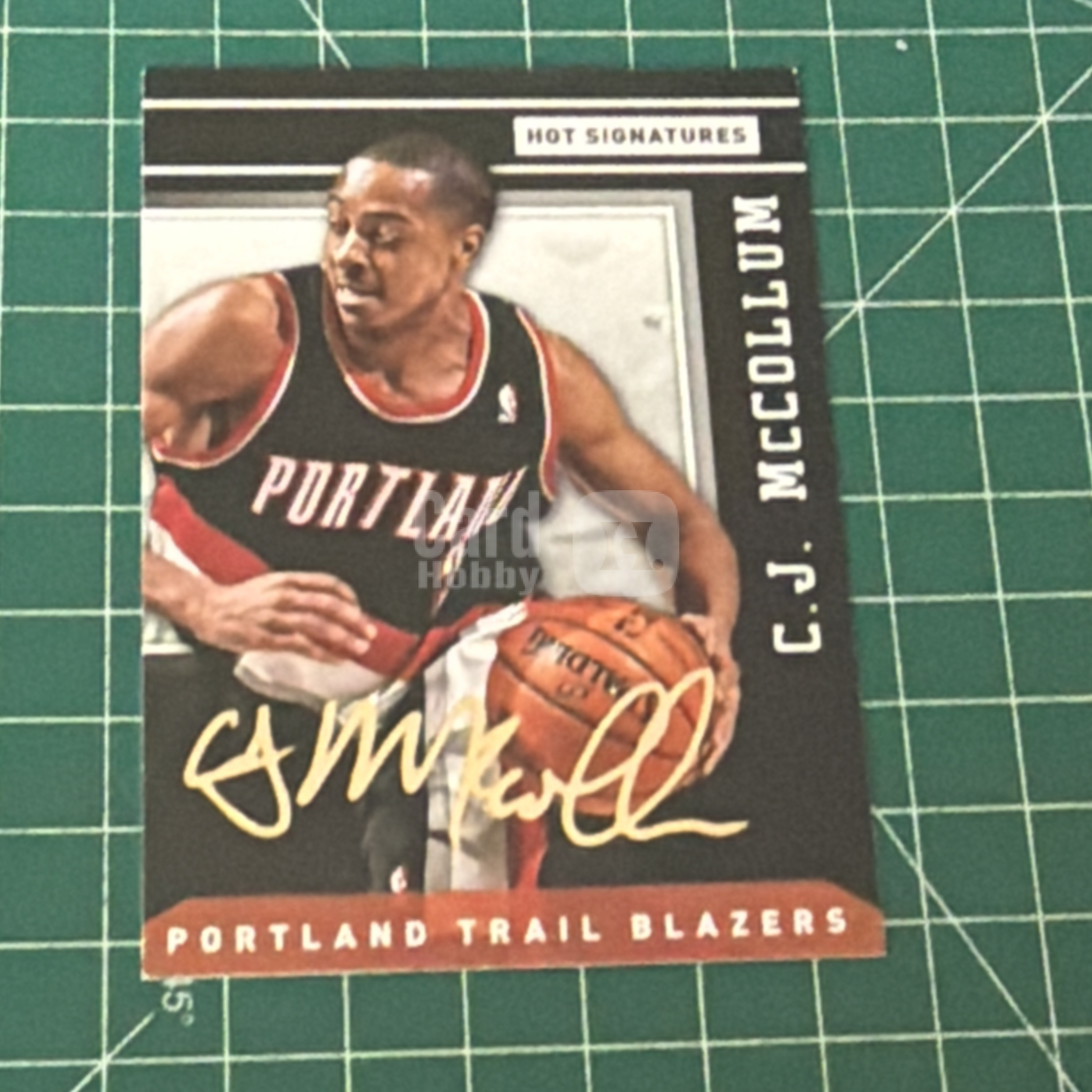 2014-15 Panini S.p.A CJ McCollum 中雅图/中亚图 CJ麦科勒姆 金签卡 签名 签字 金色印签 特卡 老卡 绝版卡 稀有大比例