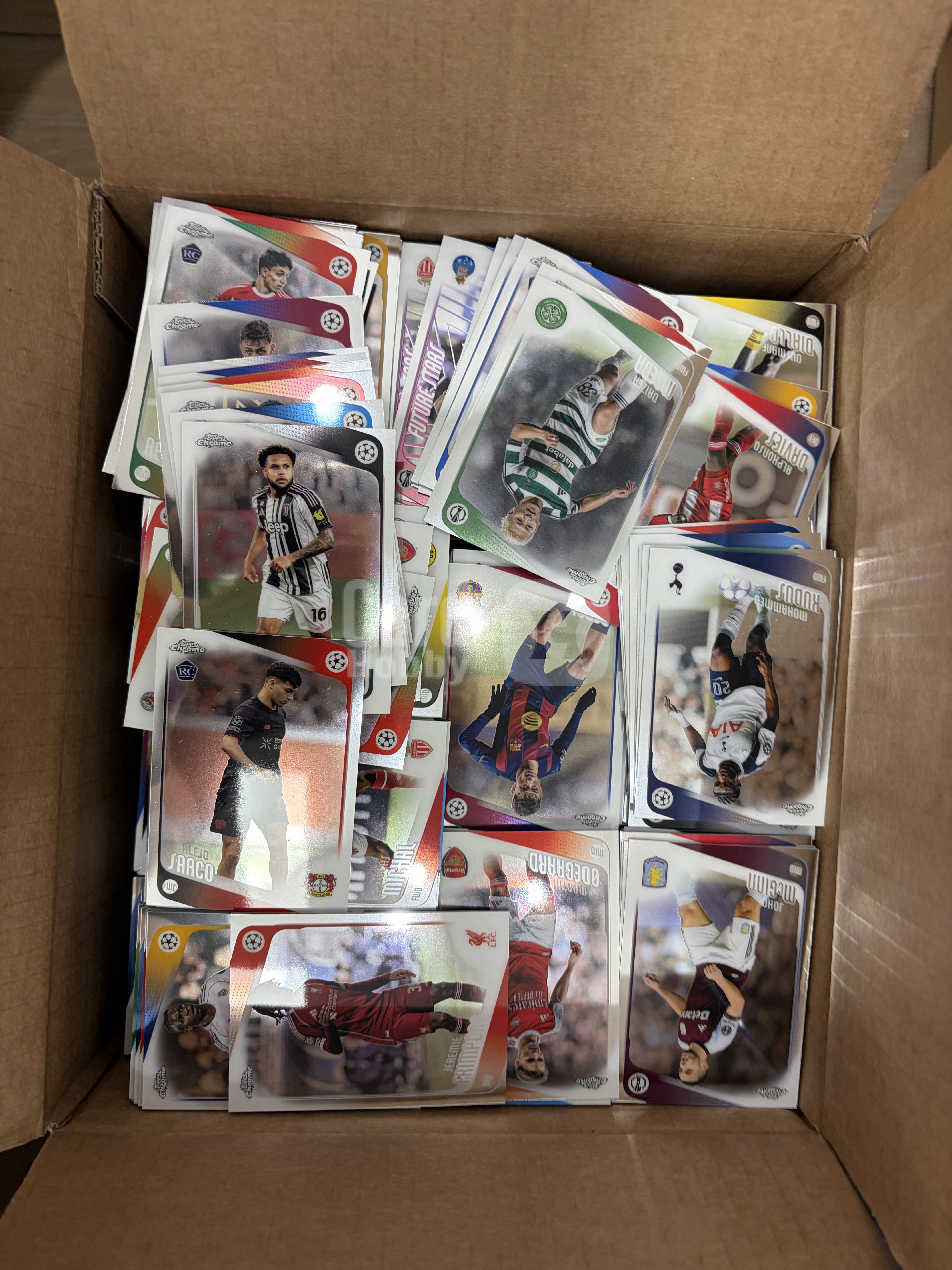 2025-26 Topps Chrome Base 欧战TC 2150张左右base打包 巴塞罗那皇家马德里曼城巴黎圣日耳曼拜仁慕尼黑阿森纳利物浦等 不保人物不保卡品 顺丰到付介意勿拍