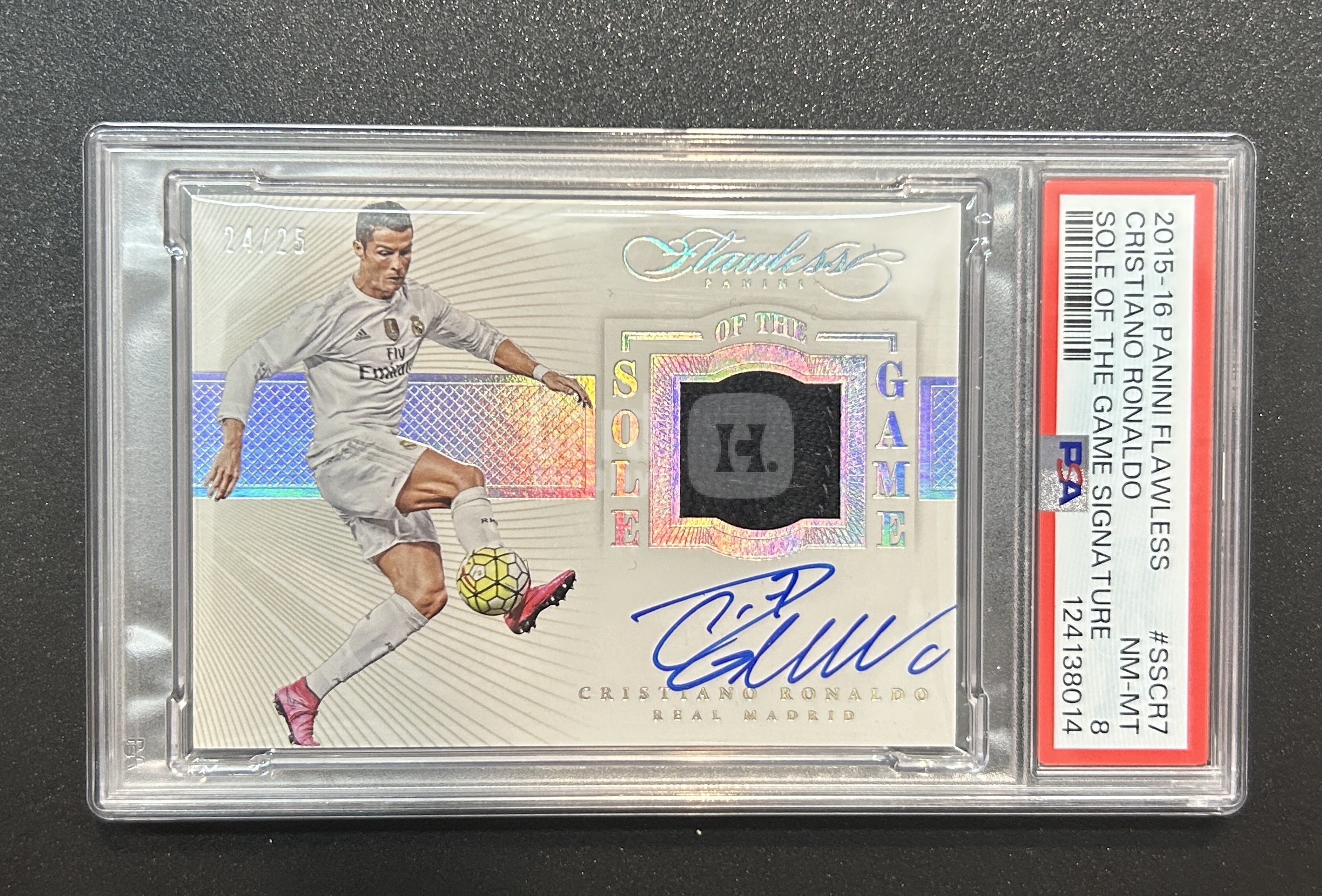 【古都代拍精品】2015-16 Panini Flawless 手提 元年 皇马 Cristiano Ronaldo C罗 克里斯蒂亚诺 罗纳尔多 25编 Sole of the Game 球鞋 卡签 签字 24/25 PSA8分 #夫子庙