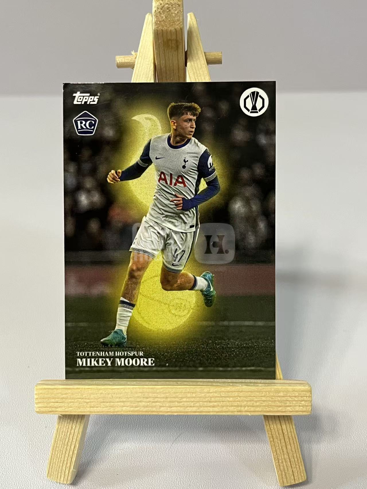 2025 Topps UEFA mikey moore RC 摩拉 新秀 热刺 极简 欧冠 实卡精美 卡品如图 LZ5