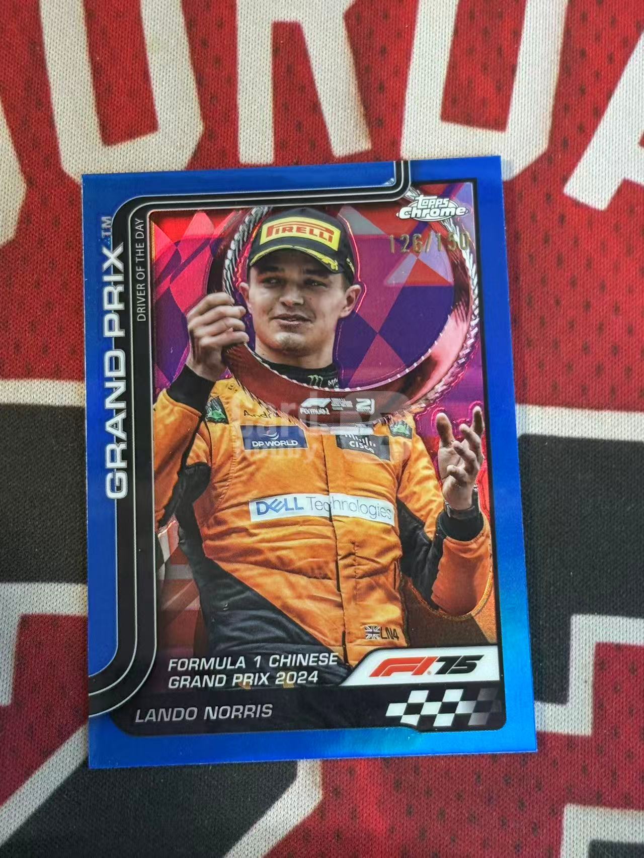 2025 TOPPS CHROME F1 LANDO NORRIS 迈凯伦车队 兰多诺里斯 150编 DRIVER OF THE DAY当日最佳车手特卡 正蓝折 折射【烂臭嘴拍卖】