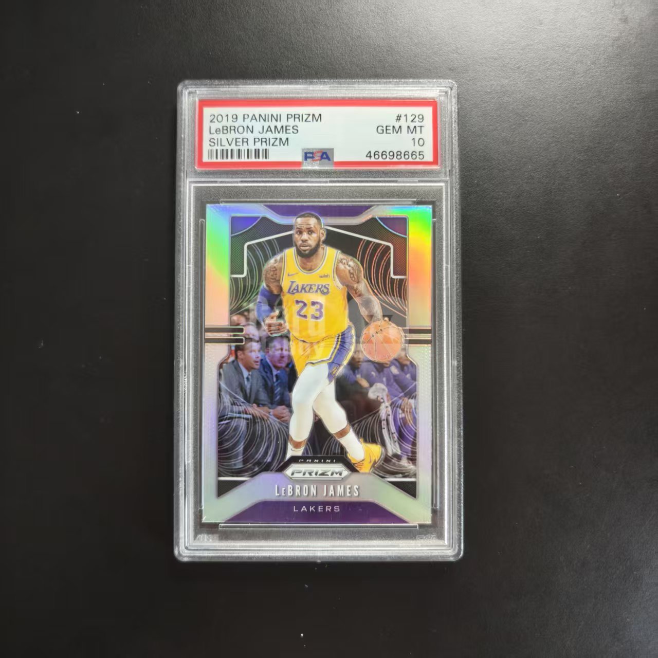 2019-20 Panini Prizm 勒布朗 詹姆斯 Lebron James 正base 银折 PSA 10 老詹 PZ