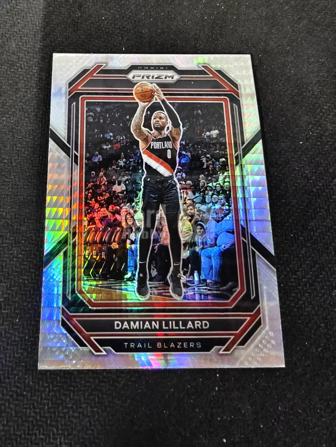 2022-23 Panini Prizm Damian Lillard 利拉德 开拓者 hyper折 PZ 划痕 边角瑕疵 #62