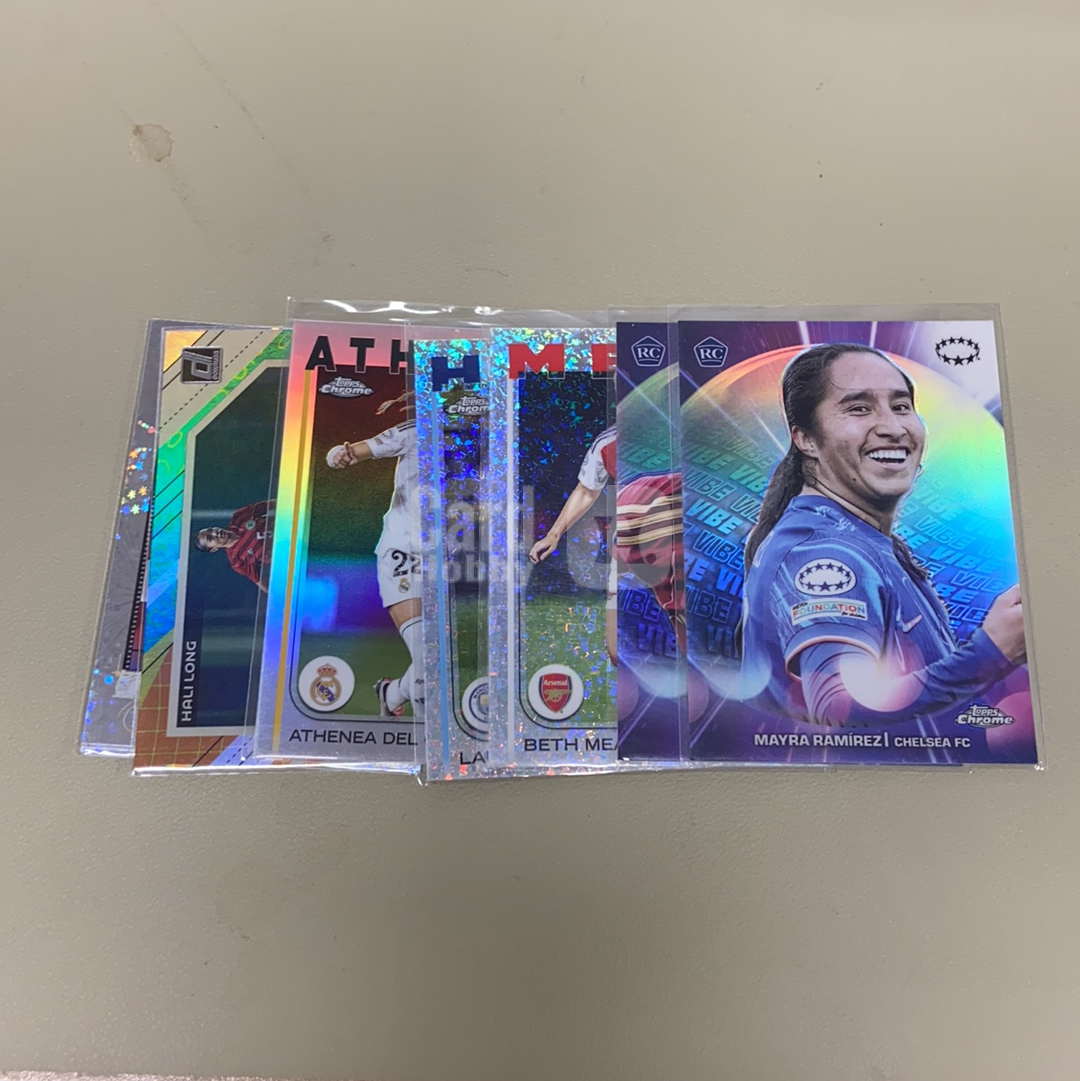 【小牛代拍】2025-26 Topps Chrome Mayra Ramirez RC 欧冠 TC 女足 英格兰 英超 切尔西 迈拉 拉米雷斯 银折 折射 特卡 打包 卡品如图(车仔面)