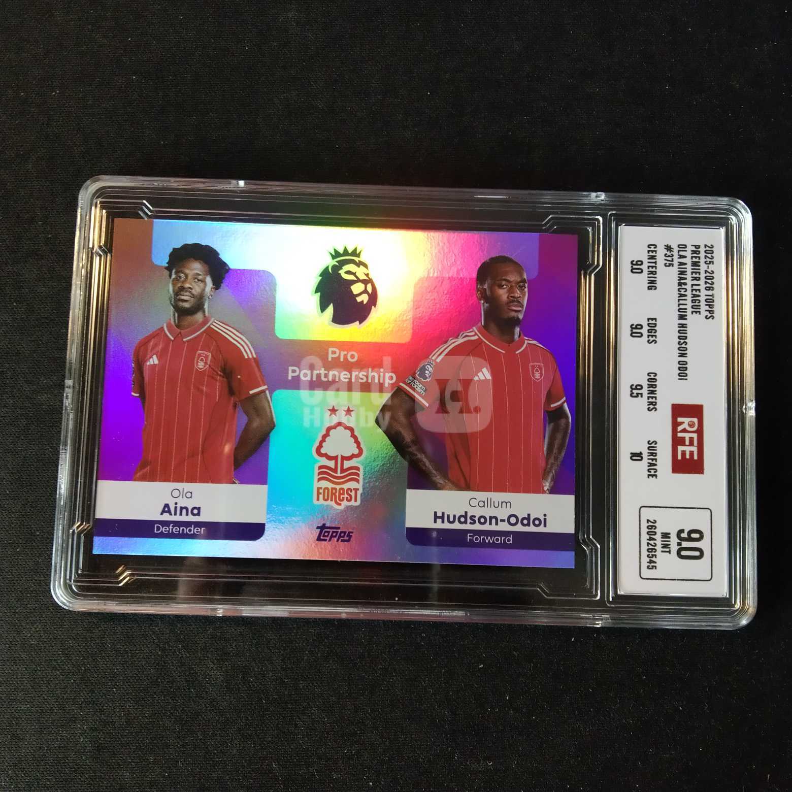 2025-26 Topps Premier 奥拉 埃纳 评级卡 诺丁汉森林/奥多伊 诺丁汉森林 双人特卡 折射 实卡精美稀有 品质保障 投资收藏必备 保值回购 详情见说明 【蓝色星球】