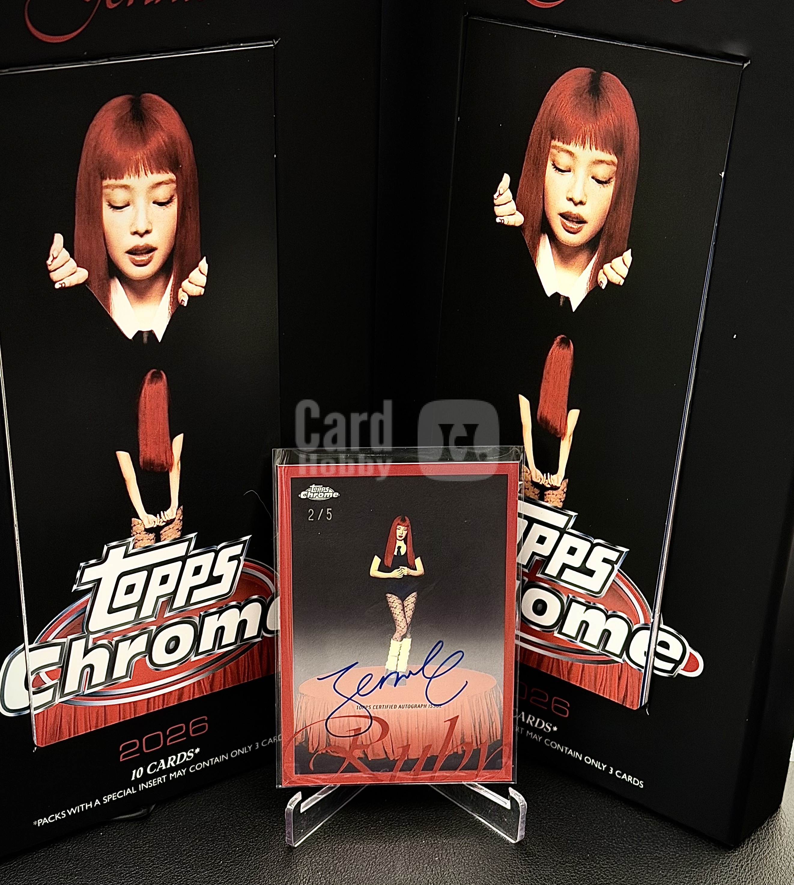 2026 Topps Chrome TC Jennie联名收藏卡 Jennie 金珍妮 韩团 世界顶级女Solo Blackpink 2/5编 红折 签字 卡签 全网首张 顶级收藏 卡品如图