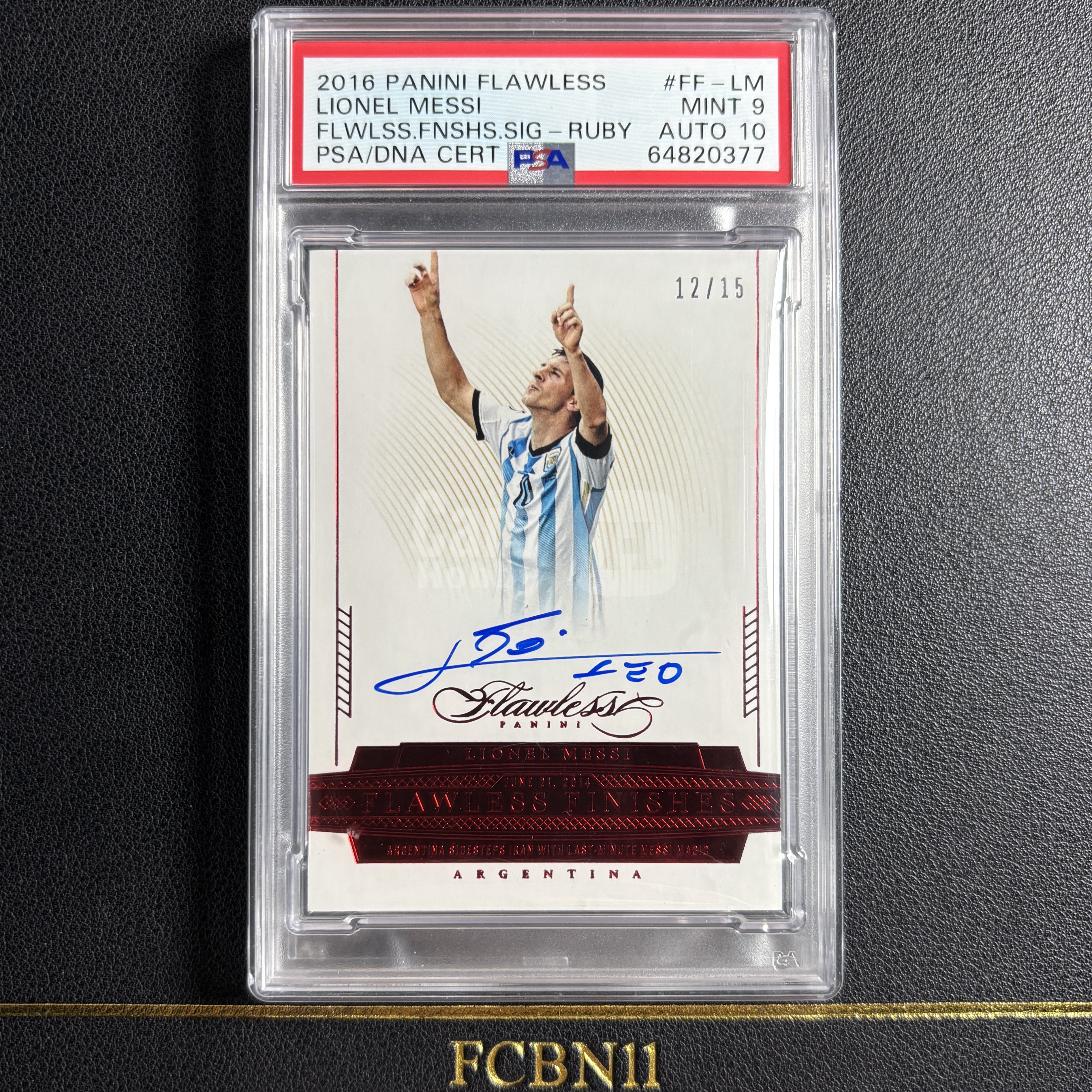 【FCB拍卖】2016 PANINI FLAWLESS LIONEL MESSI 里奥 梅西 签字 卡签 15编 红折 红绝杀 PSA9/10 招牌卡种 绝杀伊朗 阿根廷 巴萨 世界杯冠军 元年手提｛WWW55｝FCBN11代理拍卖W