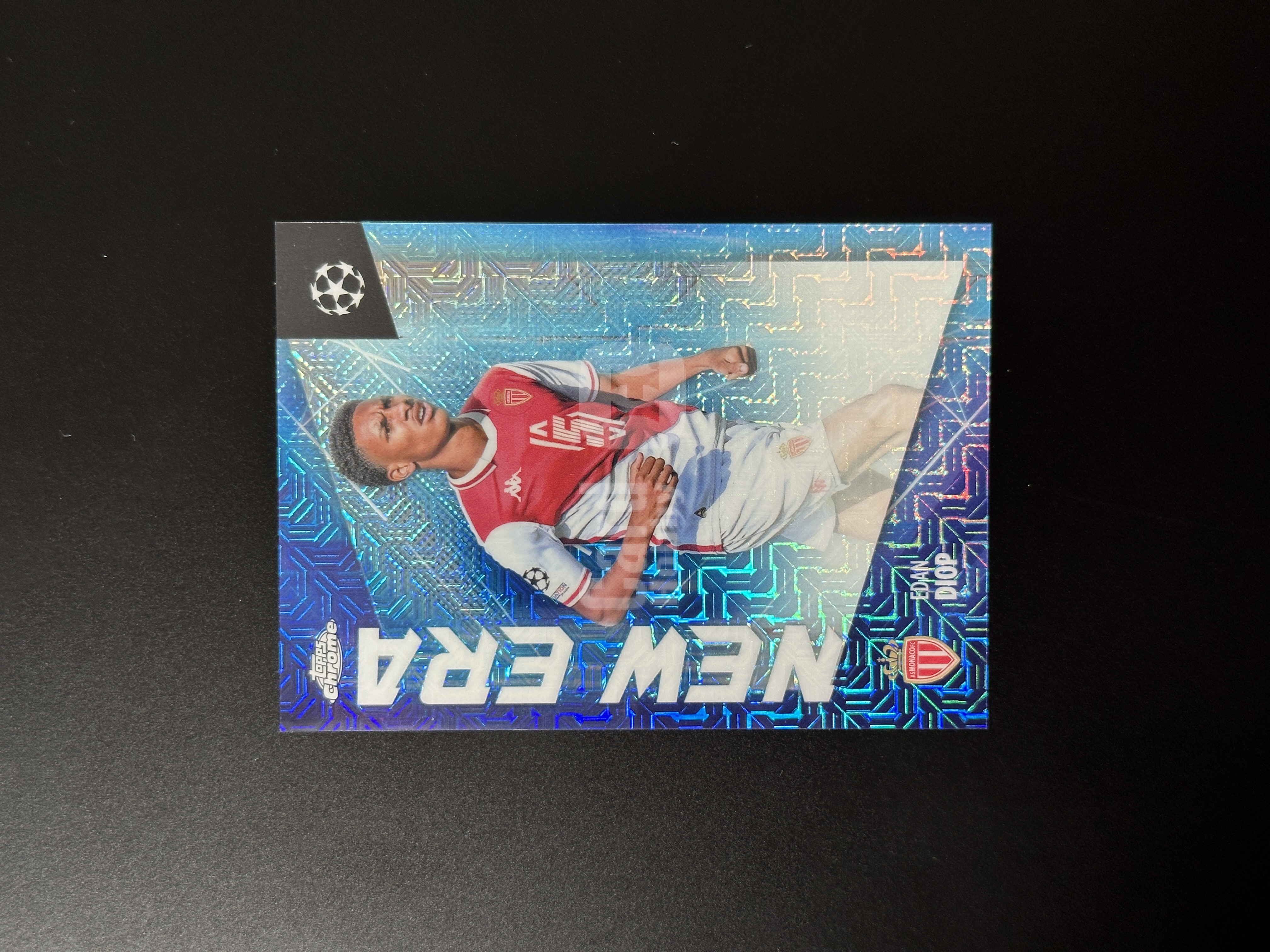 2025 Topps Topps Edan Diop TC欧冠 摩纳哥 埃丹 迪奥普 编号NE-4 法国新星 New Era 新时代 特卡 迷宫折 Mojo折 收藏必备 卡品如图