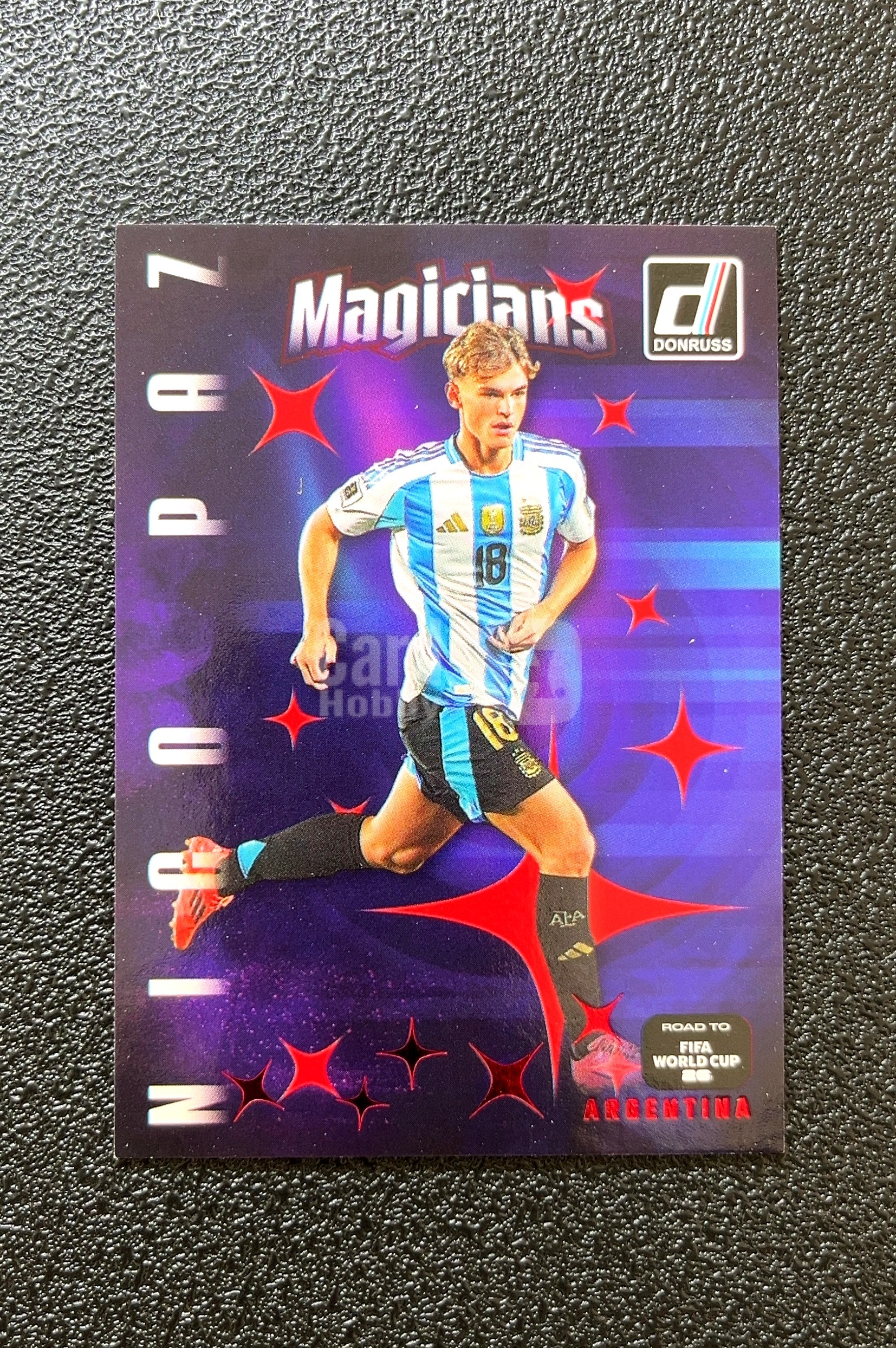 【岛屿拍卖】2025 Donruss Road to FIFA World Cup Magicians 魔术师 Nico Paz 尼科·帕兹 卡品如图 高价值 #25 0024#301