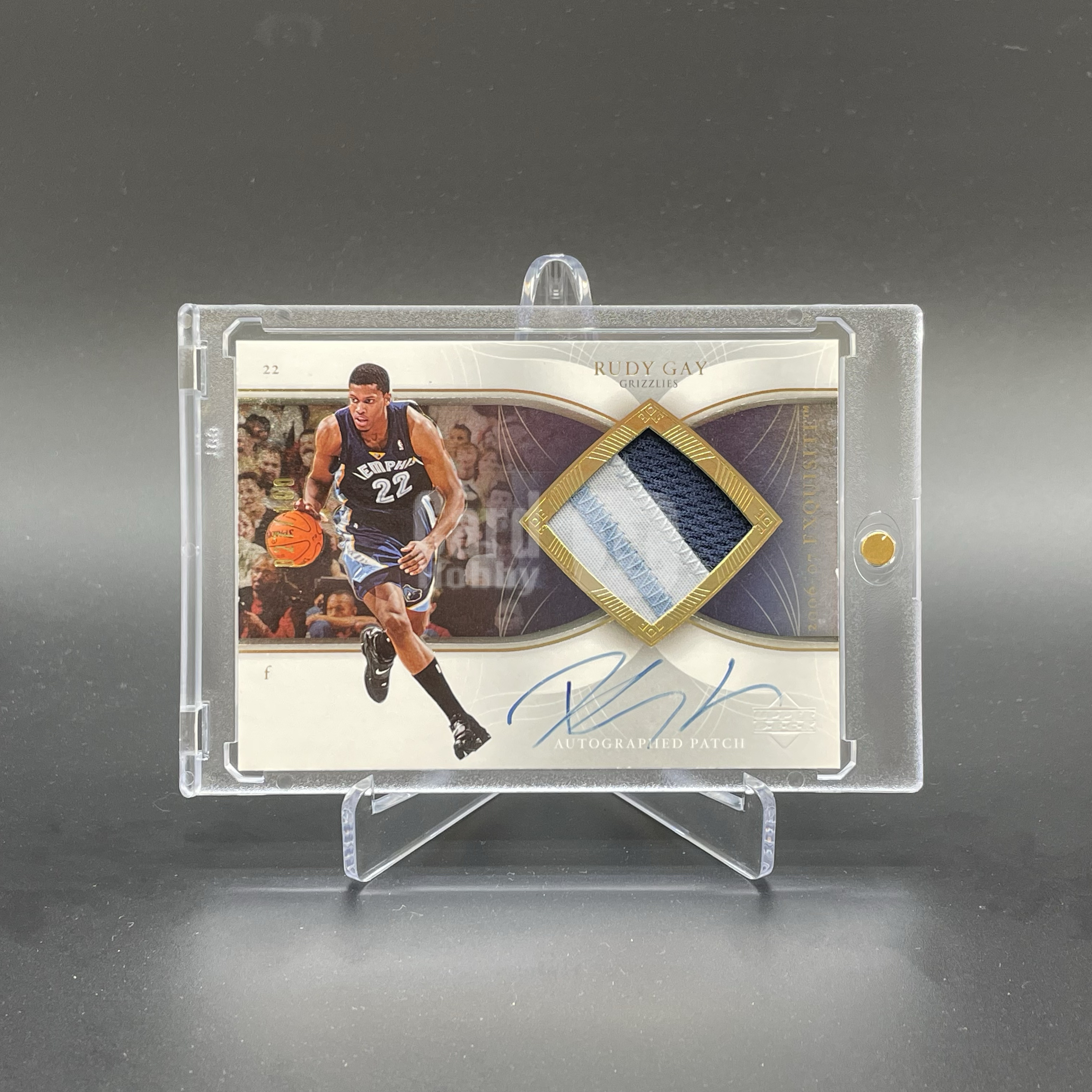 2007 Upper Deck Exquisite Rudy Gay 【无界代卖】木盒 鲁迪 盖伊 027/100编 PA签字 卡签 暴力落场Gu 三色Patch 品墨如图 不累计 Zz
