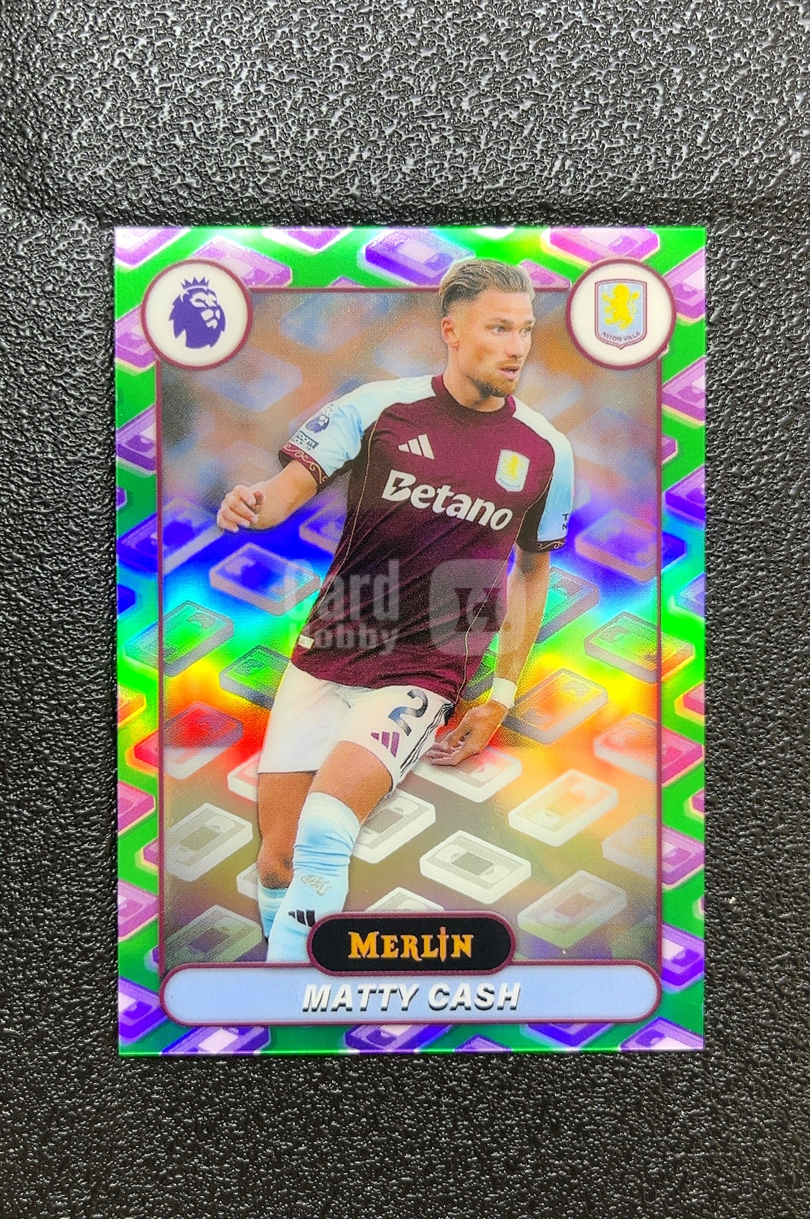 【岛屿拍卖】2026 Topps Merlin Matty Cash 马蒂·卡什 磁带折 折射 卡品如图 高价值 #28 Aston Villa 阿斯顿维拉 0001#60