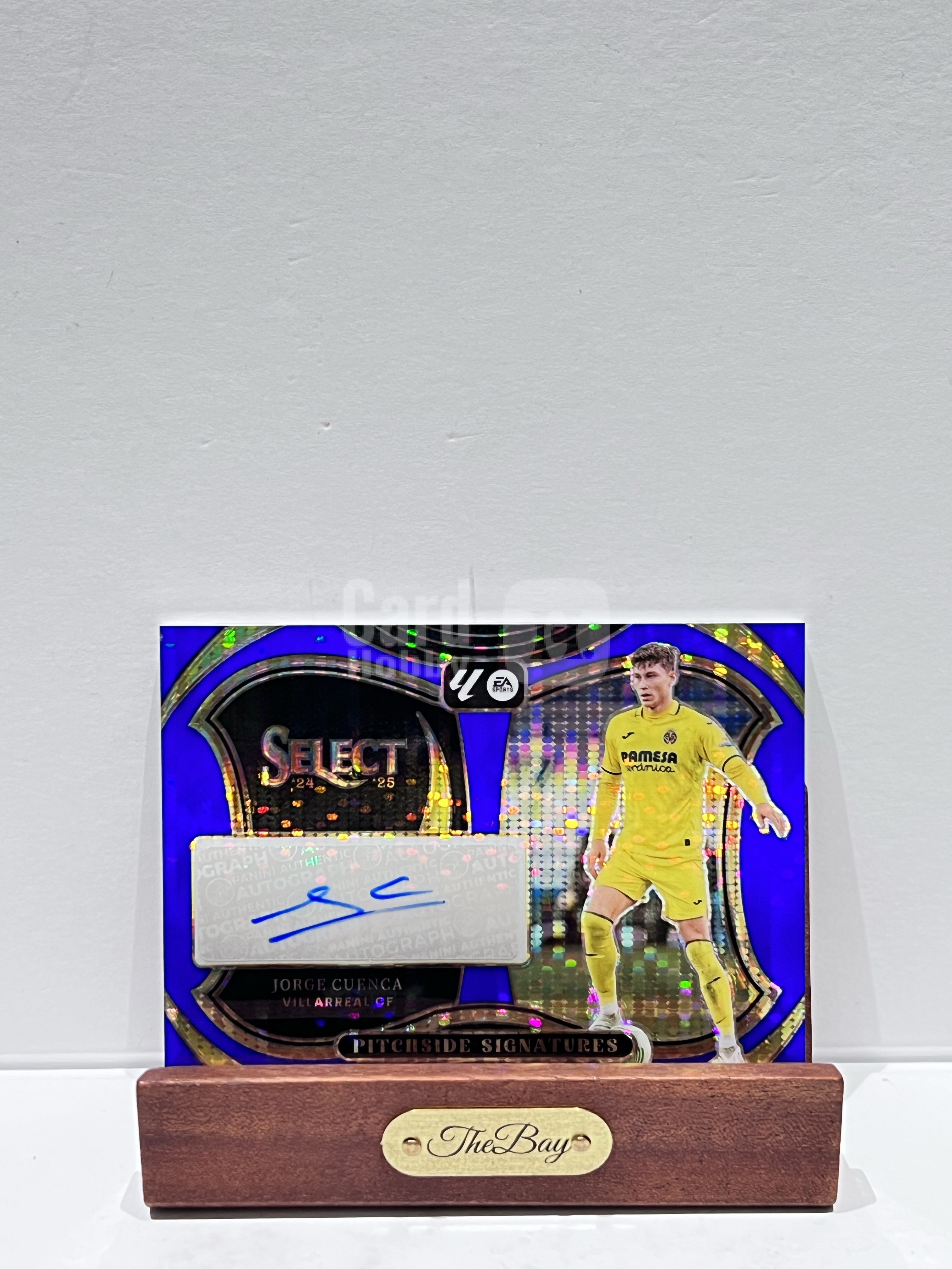 2024-25 Panini Select Jorge Cuenca【湾区拍档代卖】西甲 SE 豪尔赫 昆卡 蓝脉冲折 蓝折 折射 签字 Pitchside 场边签 比利亚雷亚尔 富勒姆 西班牙 卡品如图 Steven