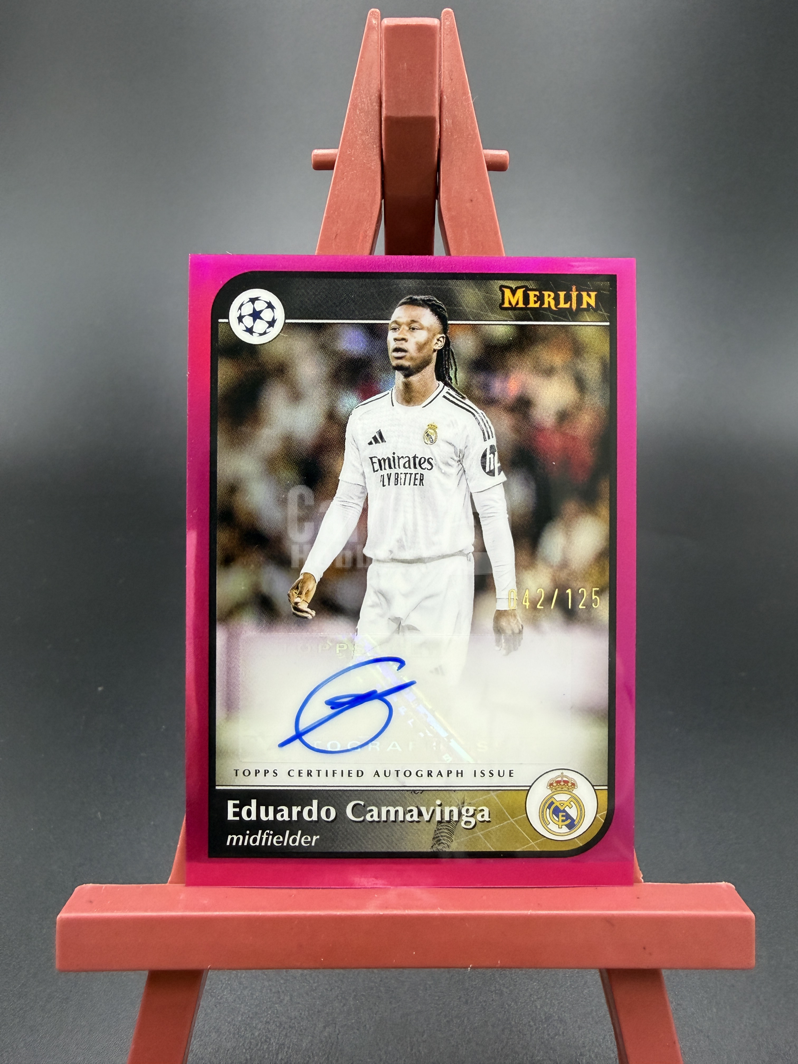【西子拍卖】2025 Topps Merlin Eduardo Camavinga 爱德华多 卡马文加 欧冠 梅林 皇马 皇家马德里 法国 签字 粉折 折射 042/125编 卡品如图 XZ19