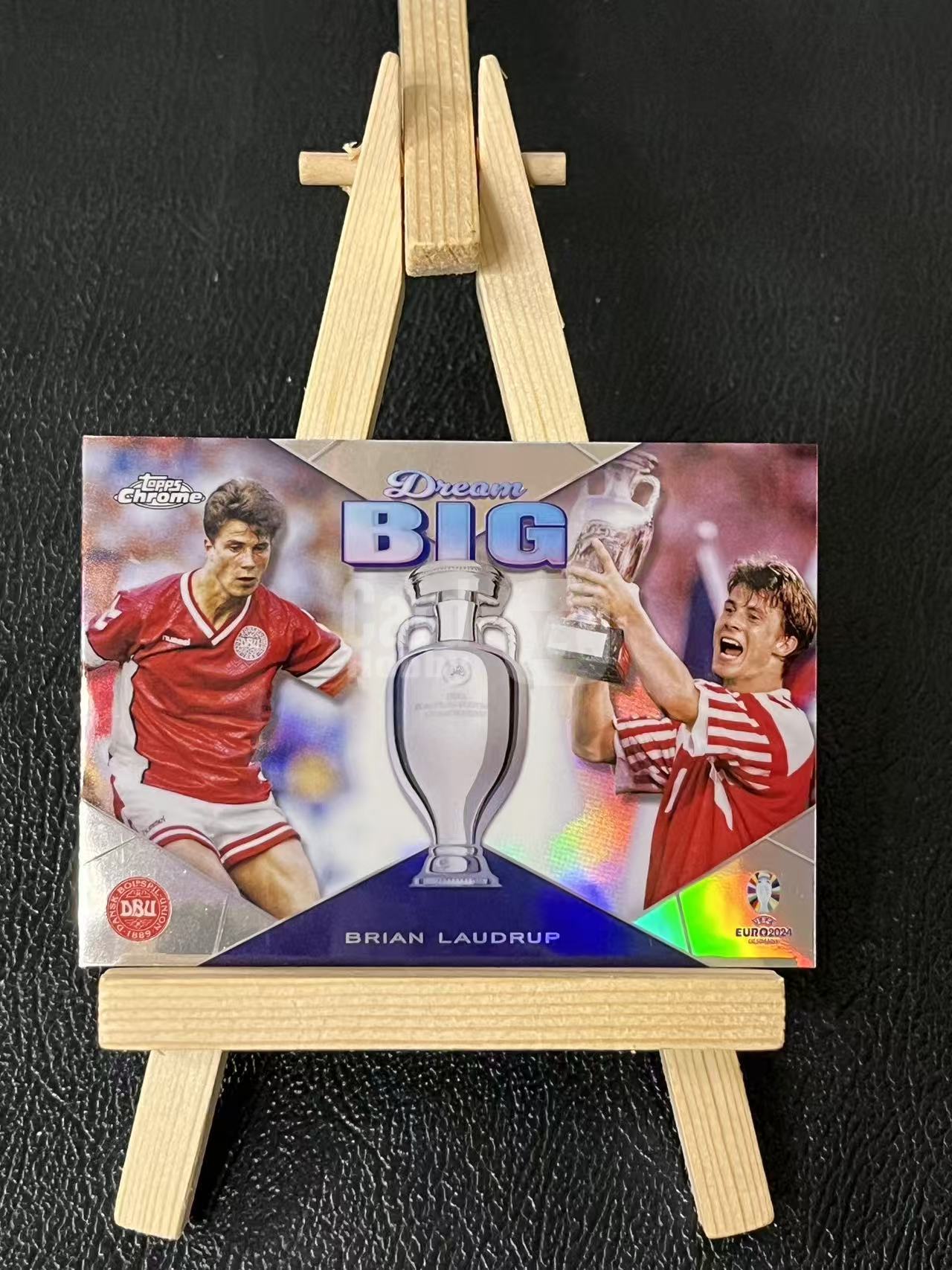 2024 Topps Chrome Brian Laudrup 劳德鲁普 特卡 丹麦 银折 欧洲杯 实卡精美 卡品如图 LA-1