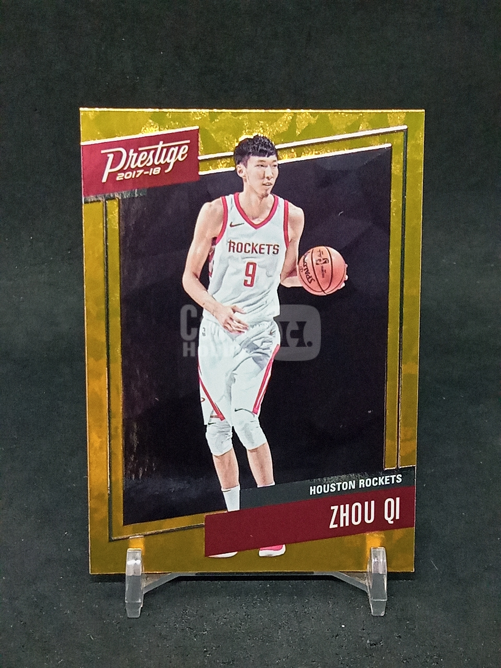 【DC拍卖】10.04HK 2017-18 Panini Prestige 周琦 Zhou Qi,火箭 #49 荣耀系列,金碎冰折射,中国男篮,经典新秀球星卡