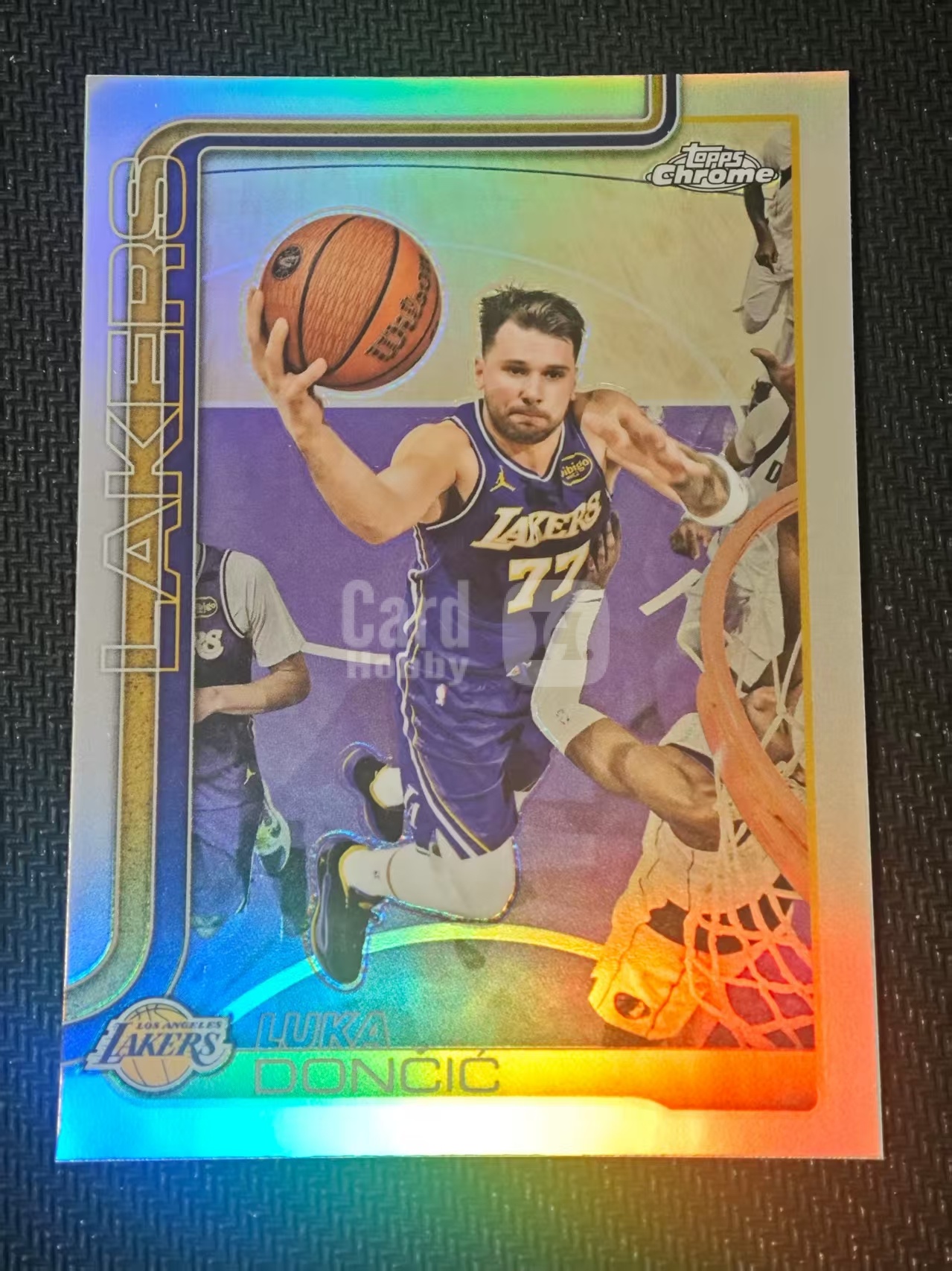 2025-26 Topps Chrome Luka Dončić 【有品代卖】TC Update 卢卡・东契奇 Base 银折 折射 扣篮选图 洛杉矶湖人 收藏必备 卡品如图/刘
