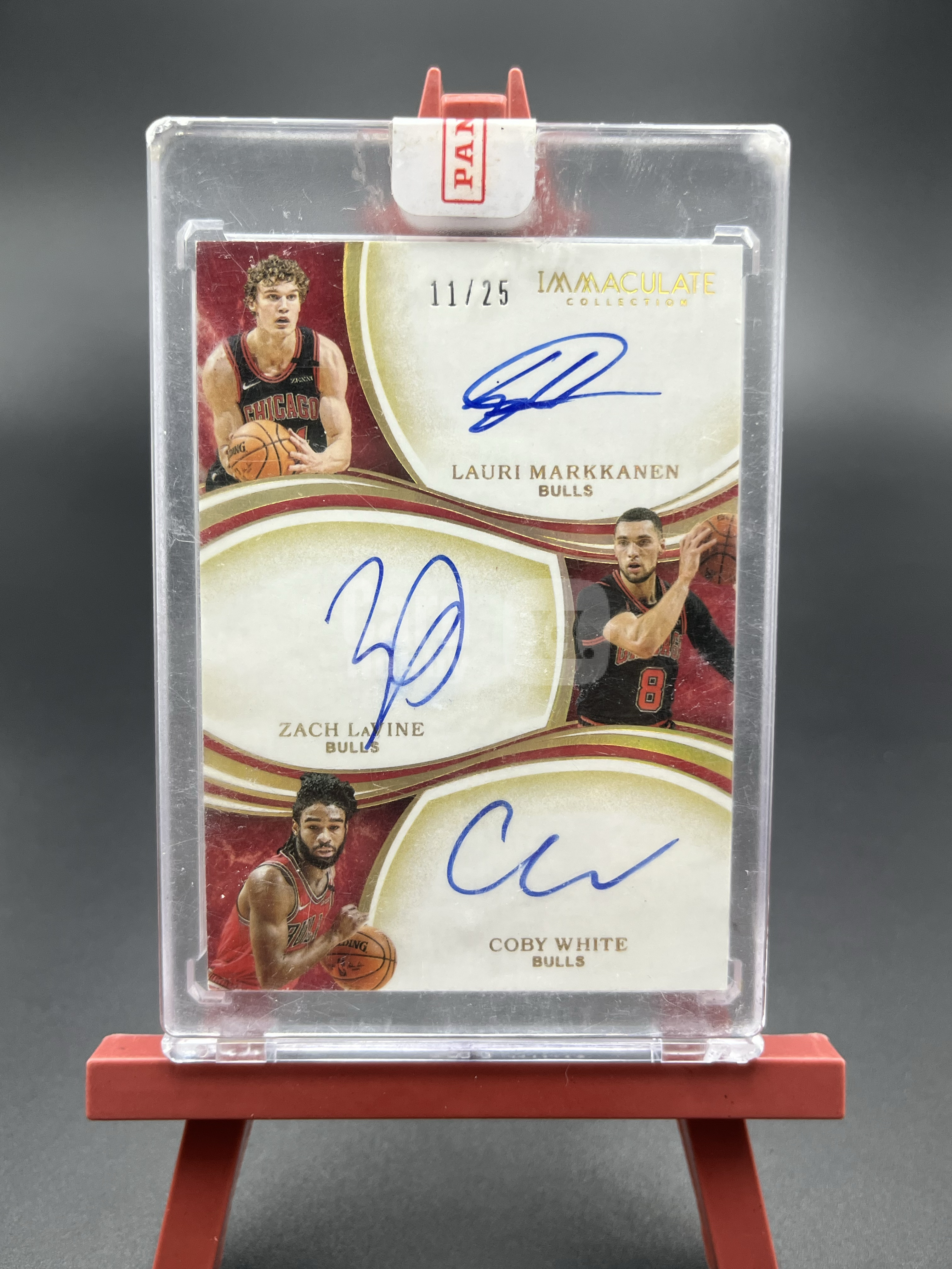 2019-20 Immaculate 爱咪咪 公牛 Lavine 扎克 拉文 Markkanen 劳里 马尔卡宁 科比 怀特 新秀RC 三人 三签 签字卡签 11/25编 原封砖 砖瑕如图 XZ929
