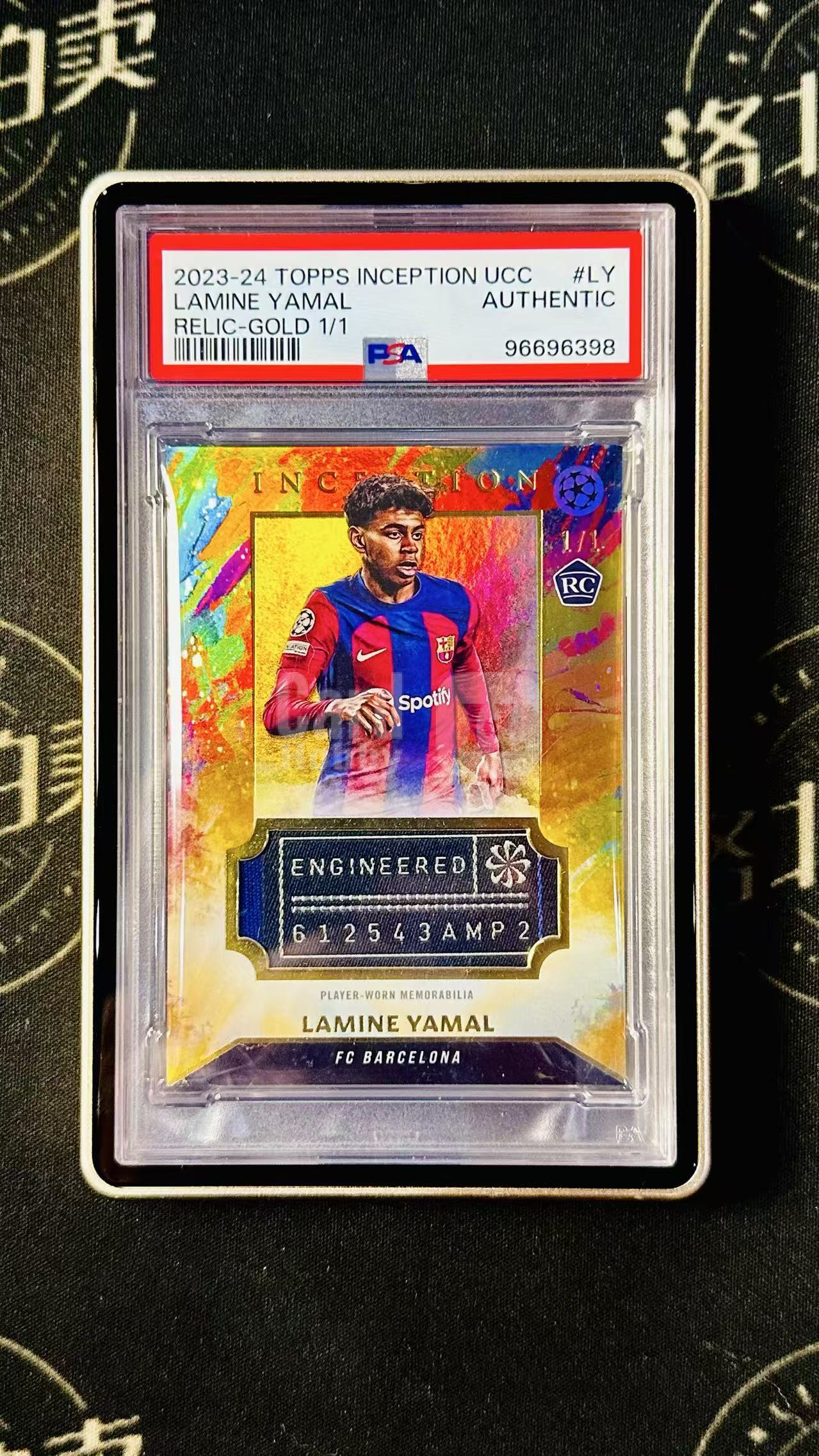 2023-24 Topps Inception Lamine Yamal RC 拉明 亚马尔 1/1遍 一编 金折 盗梦空间 正新秀 PATCH 球衣TAG暴力切割物料 巴萨 巴塞罗那 西班牙双冠王 球王梅西接班人 细节如图 洛北拍卖 拿骚