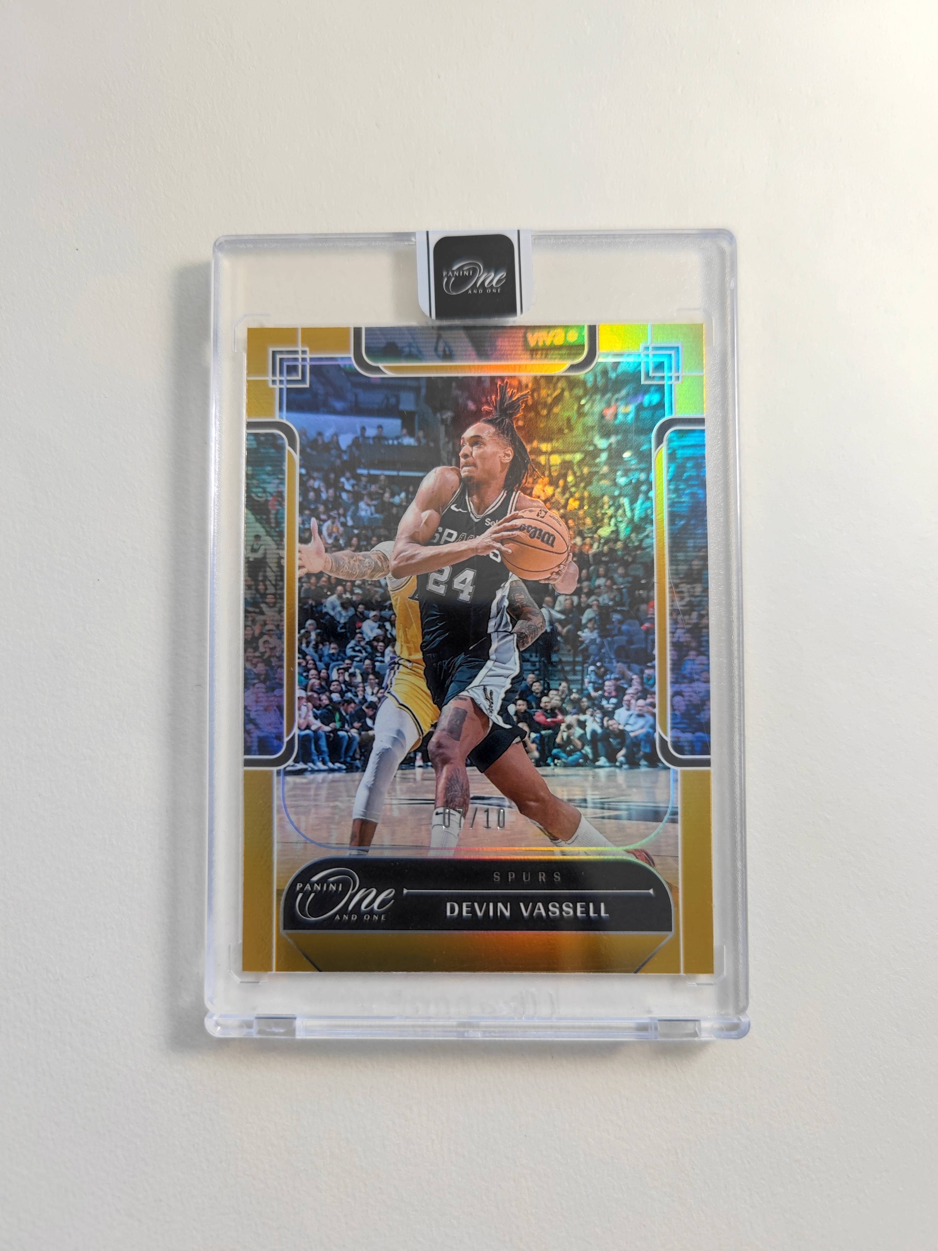2023-24 Panini One and One Devin Vassell 马刺 德文 瓦塞尔 OAO 金折 10编原封
