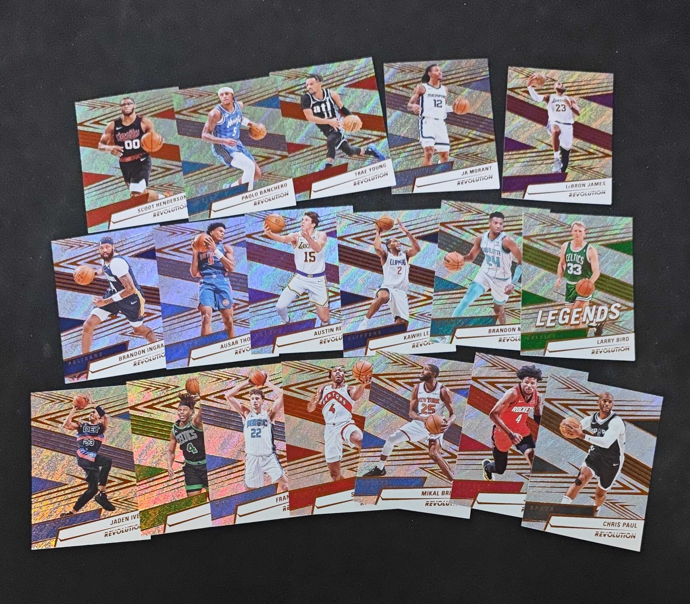 2024-25 Panini Revolution LeBron James 【SC拍卖】革命 詹姆斯 莫兰特 特雷杨 班切罗 折射 lot 收藏必备(会飞的大腿)