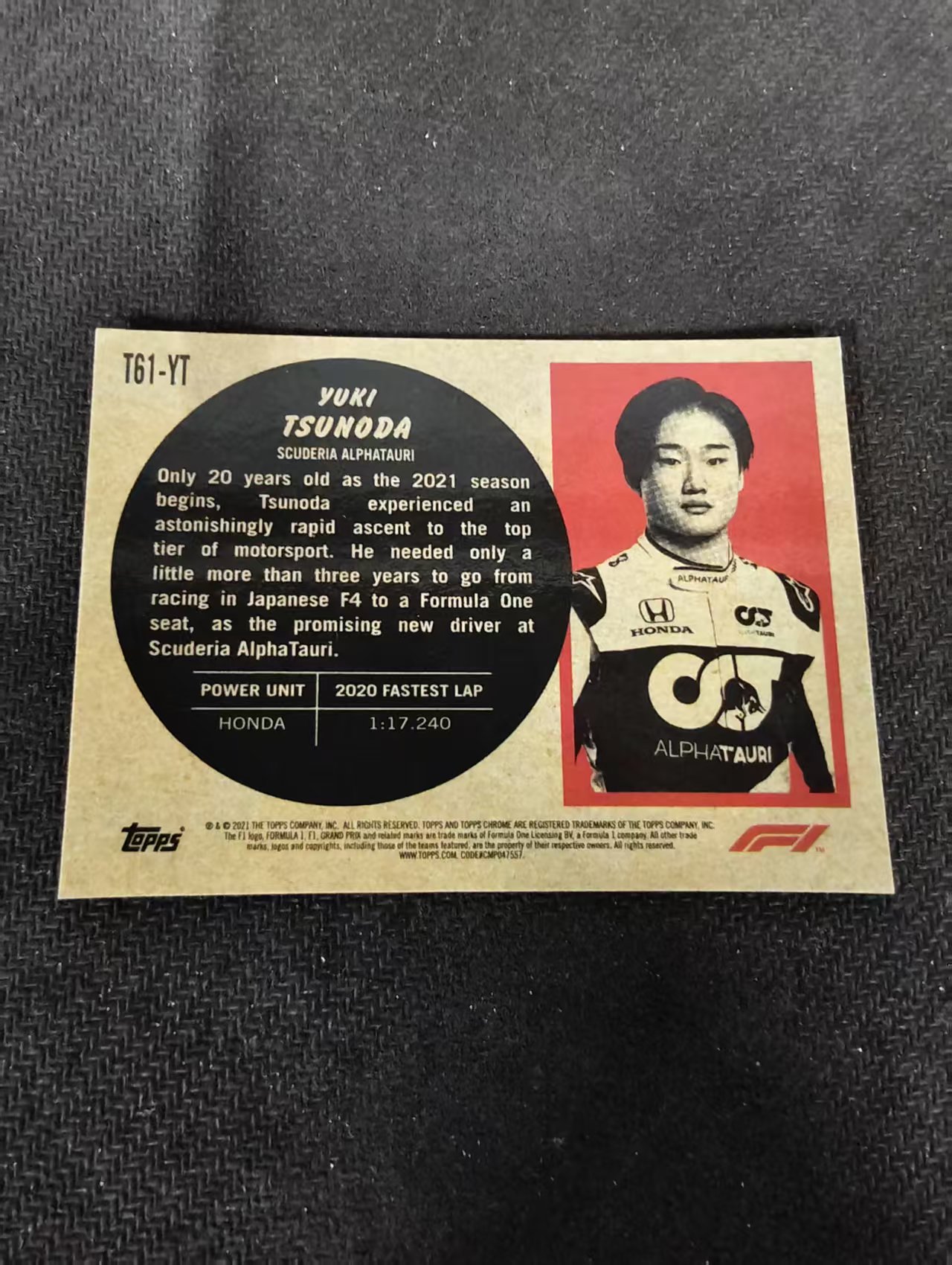 2021 Topps Chrome Yuki Tsunoda RC F1 方程式赛车 红牛二队 角田裕毅 新秀 银折 F1 划痕 边角瑕疵 #YT