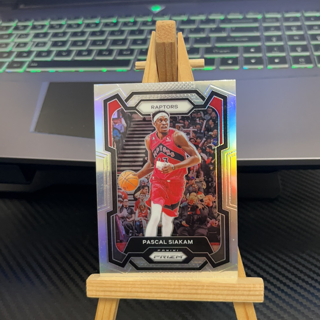 2023-24 Panini Prizm Pascal Siakam 西亚卡姆 猛龙 银折 折射 prizm系列 pz 卡品如图 凑图必备 值得收藏!免费代卖!