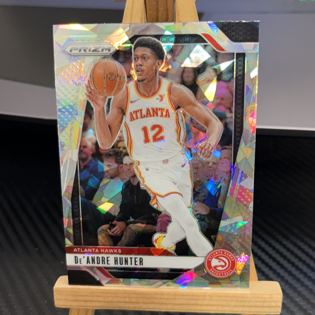 2024-25 Panini Prizm De'Andre Hunter 德安德烈 亨特 老鹰 银碎冰 银折 折射 prizm系列 pz 卡品如图 凑图必备 值得收藏! 免费代卖!