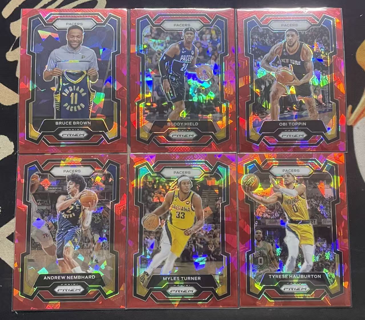 2023-24 Panini Prizm Tyrese Haliburton 泰赛雷·哈利伯顿 希尔德 托平 布鲁斯·布朗 内姆布哈德 特纳 步行者队 红碎冰 碎冰折 折射 pz 打包(猴子卡社)