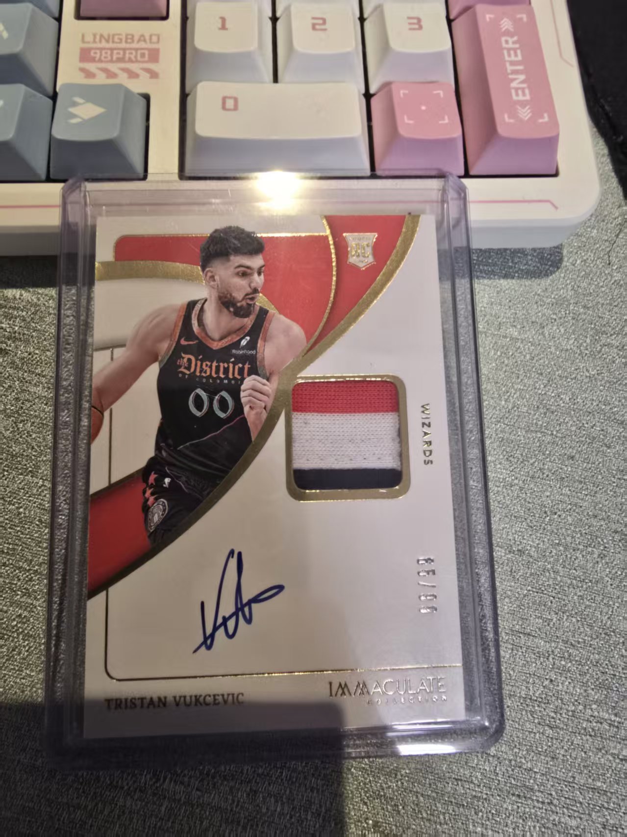 2023-24 Panini Immaculate Collection Tristan Vukčević RC 奇才 武克切维奇 99编 新秀RPA 卡签 球衣三色Patch 约基奇国家队队友